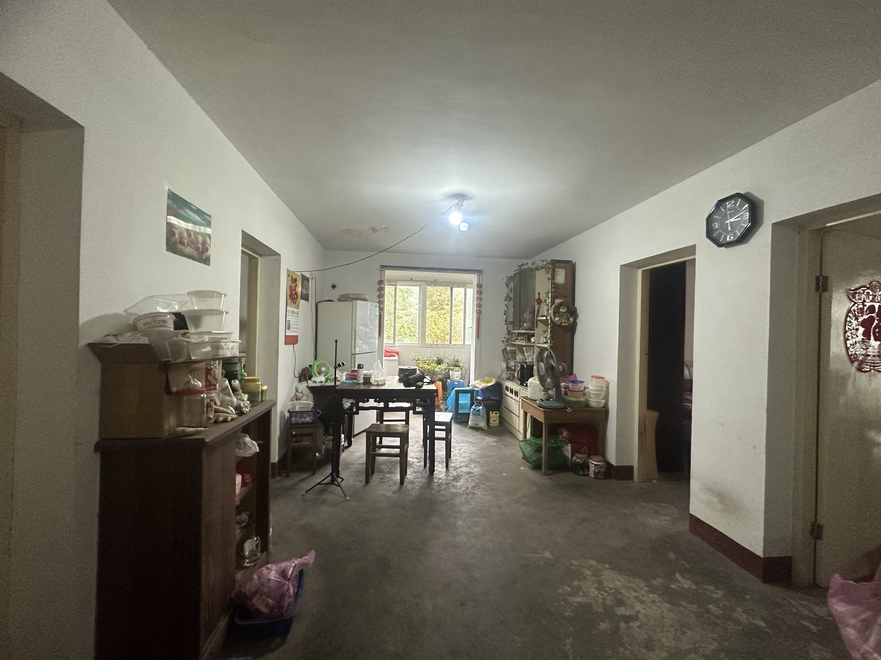 金辉花园 3室2厅1卫 142.72m&sup2;