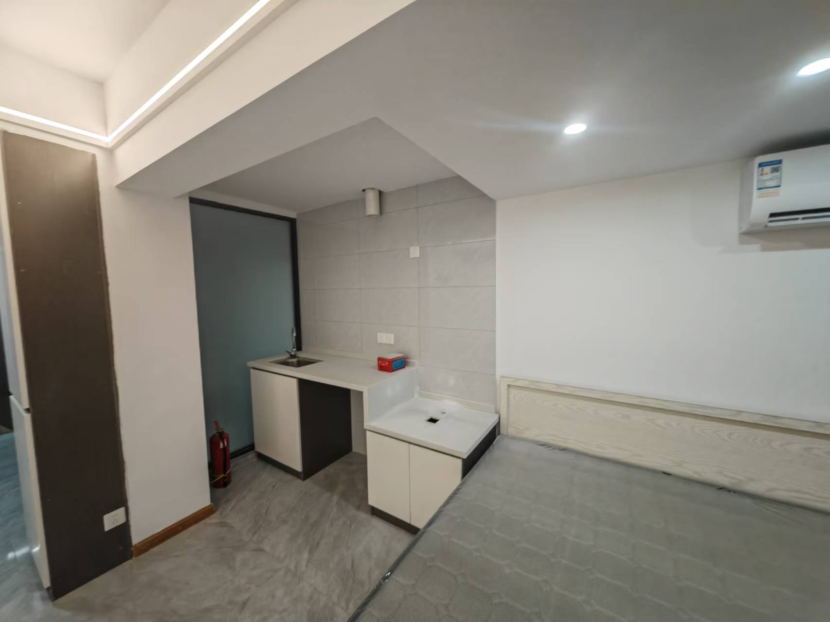 唐人公寓 1室1厅1卫 30m&sup2;