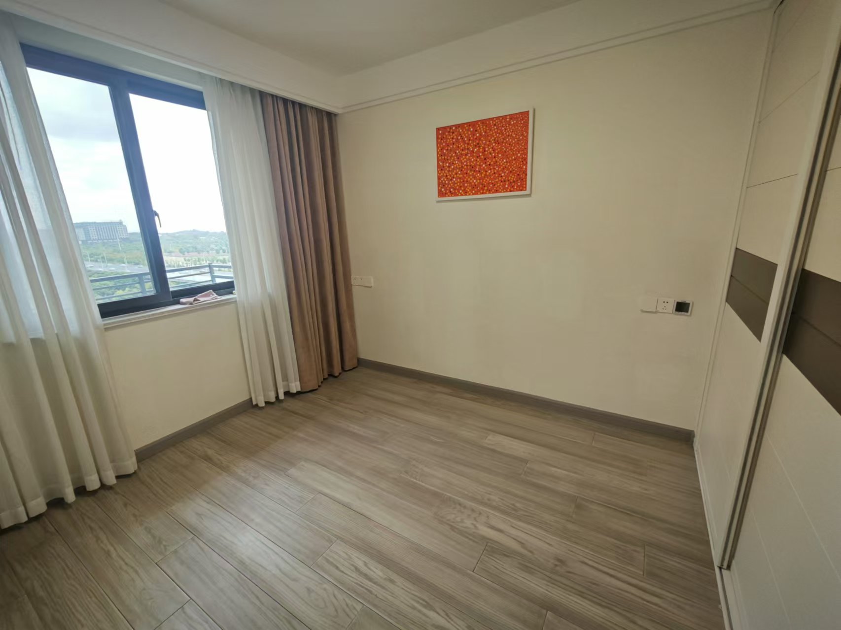 临江家园 3室2厅2卫 145m&sup2;