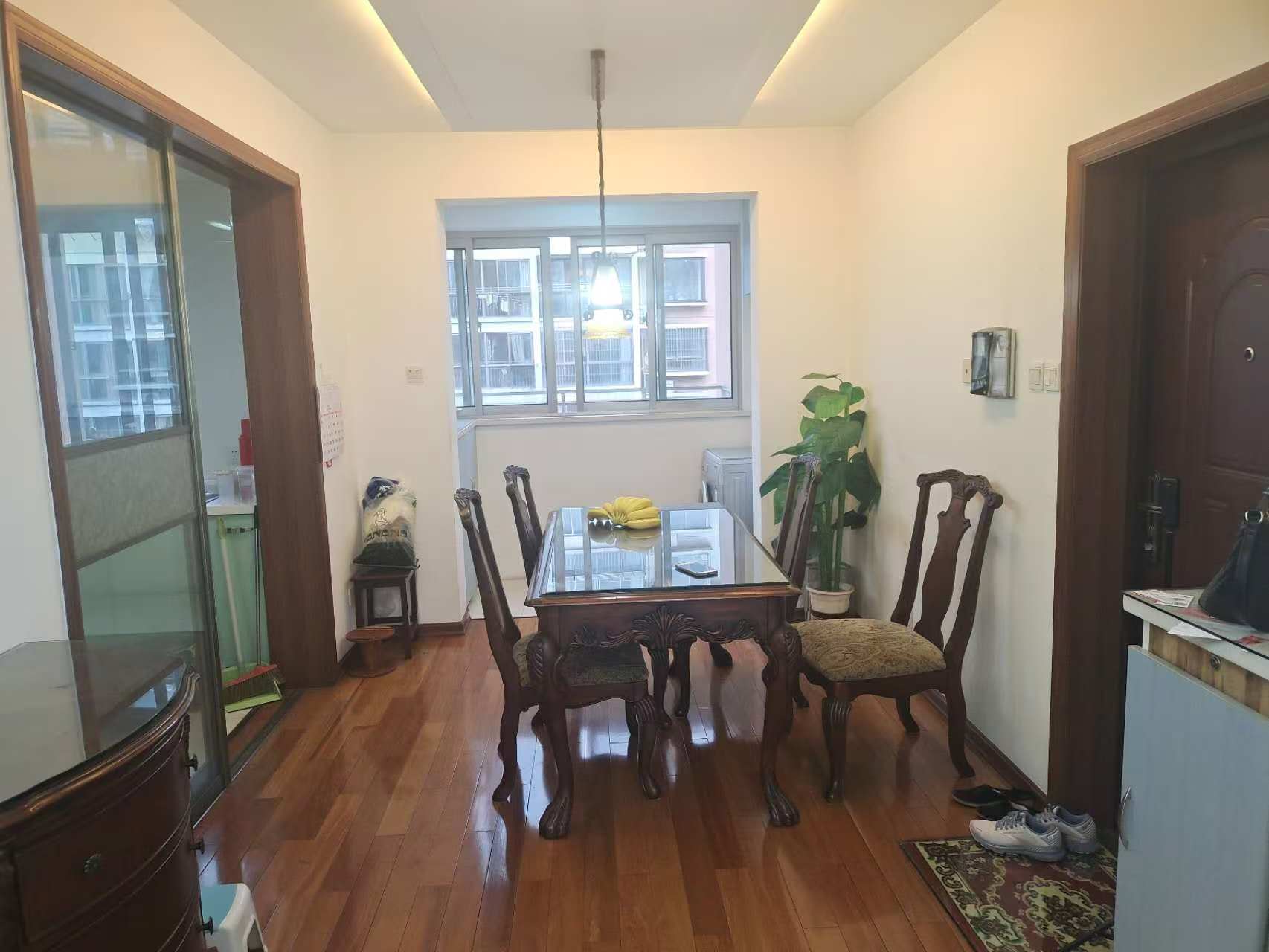 濠滨花园 3室2厅2卫 129.09m&sup2;