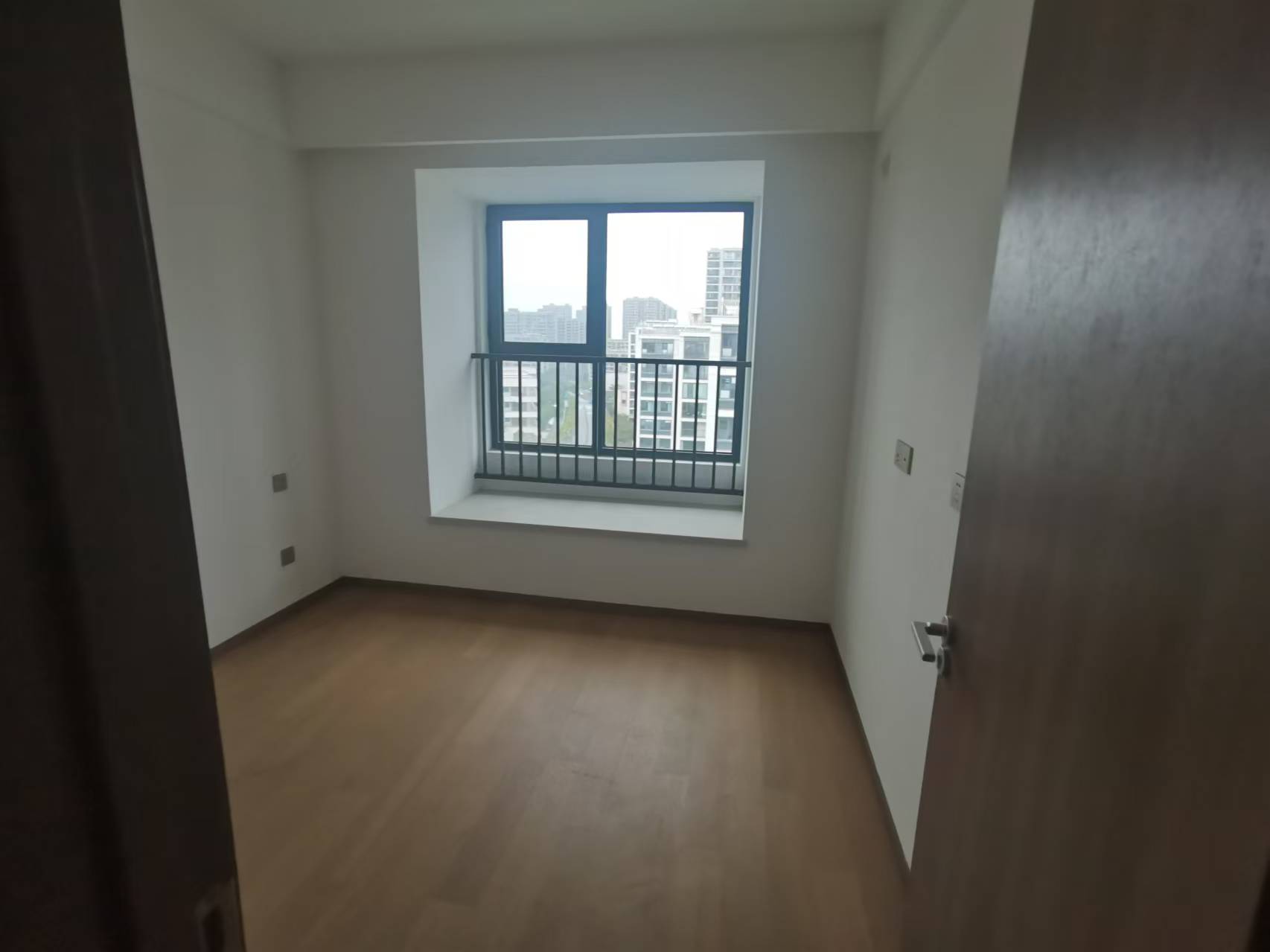 卓越府 4室2厅2卫 125m²