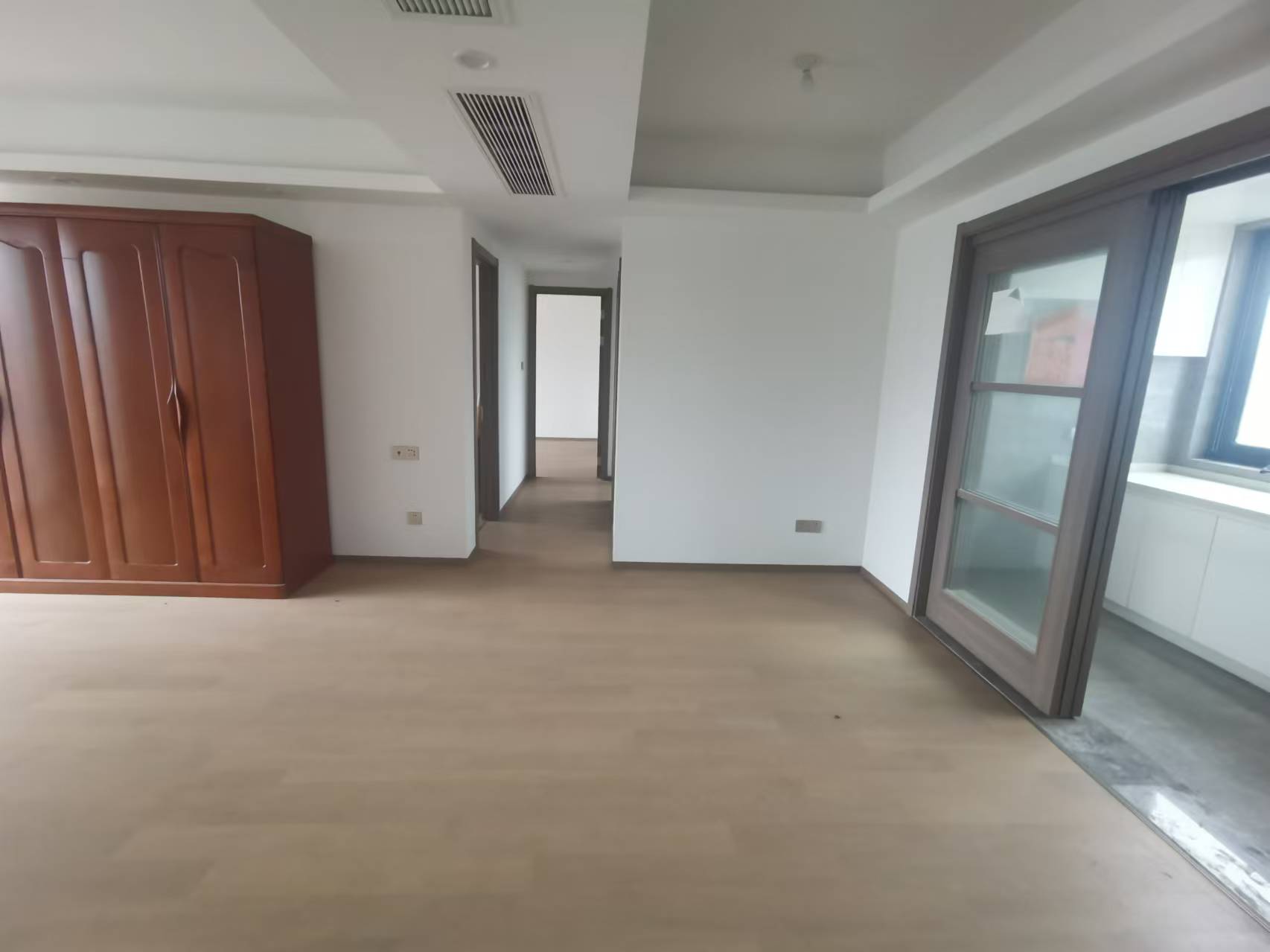卓越府 4室2厅2卫 125m²