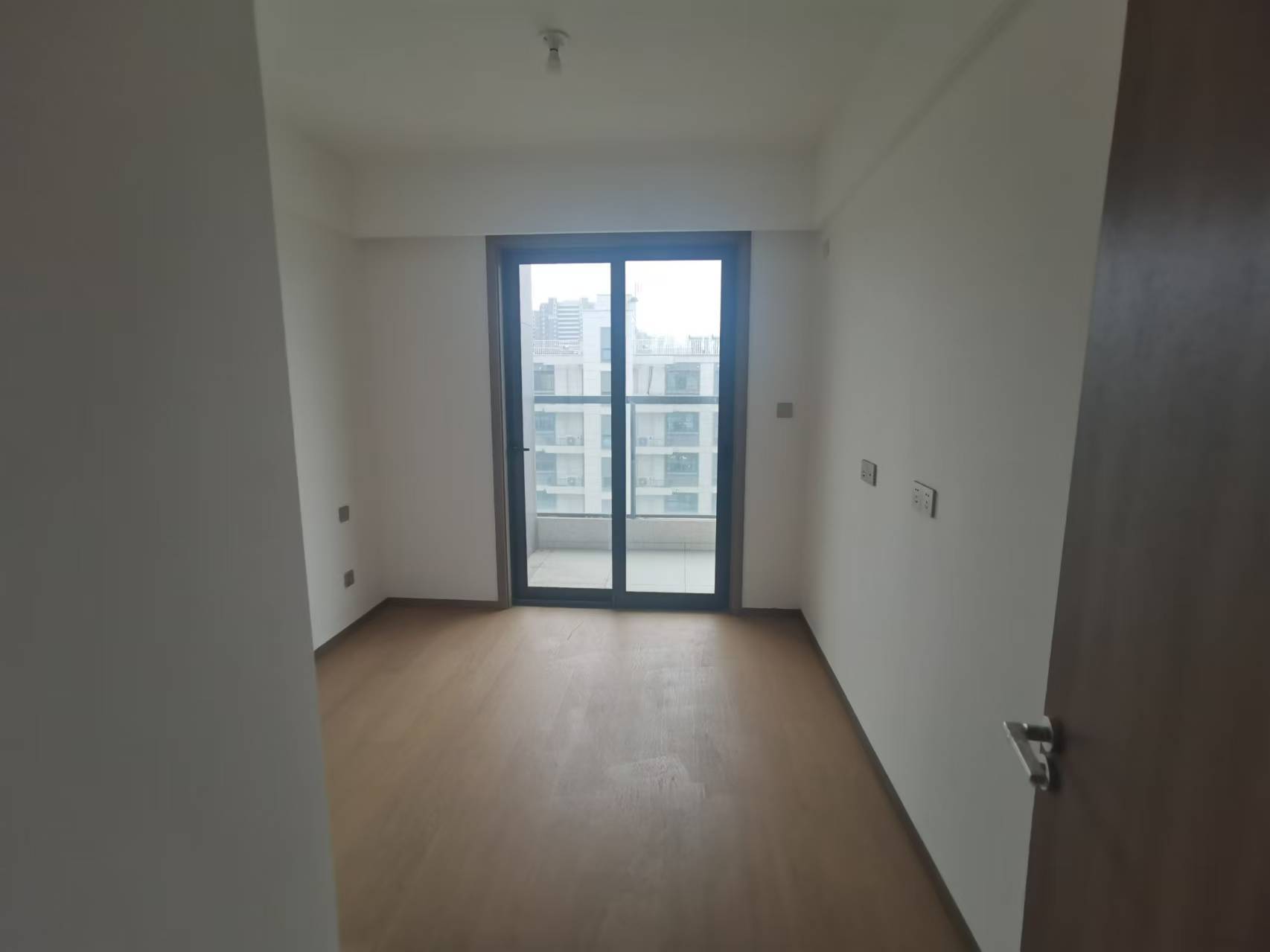 卓越府 4室2厅2卫 125m²