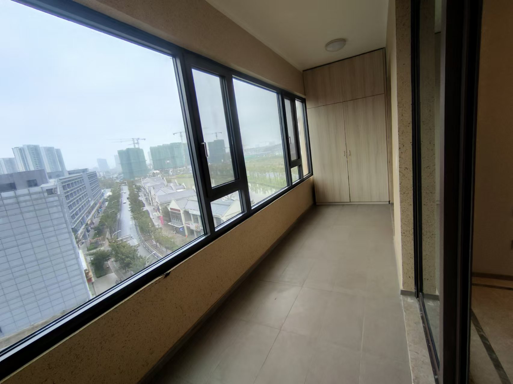 珑府 4室2厅2卫 142.55m&sup2;