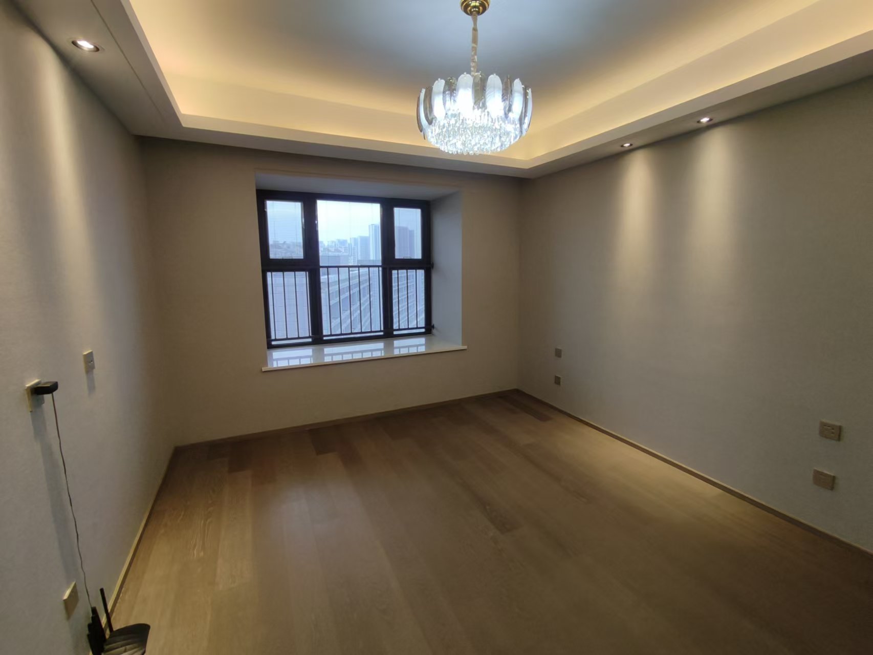 珑府 4室2厅2卫 142.55m&sup2;