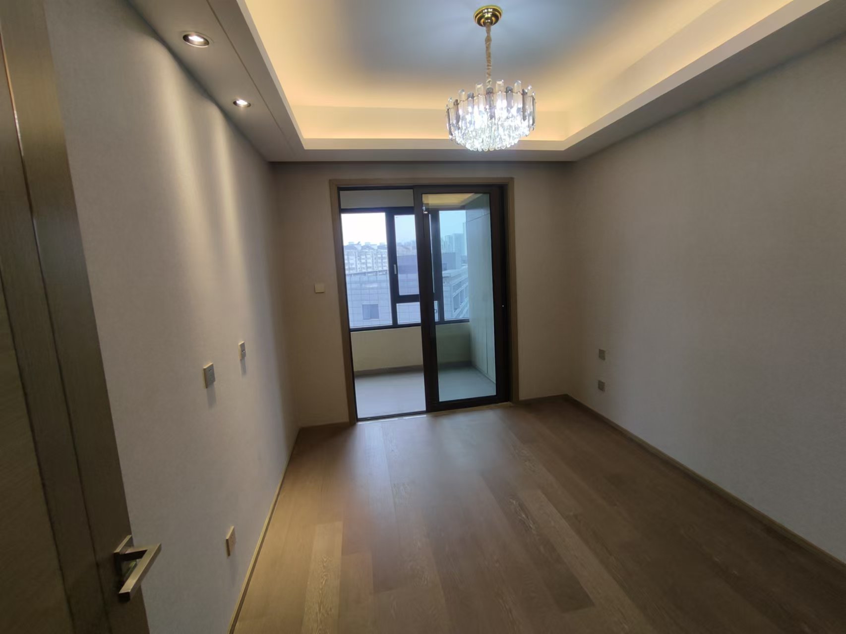 珑府 4室2厅2卫 142.55m&sup2;
