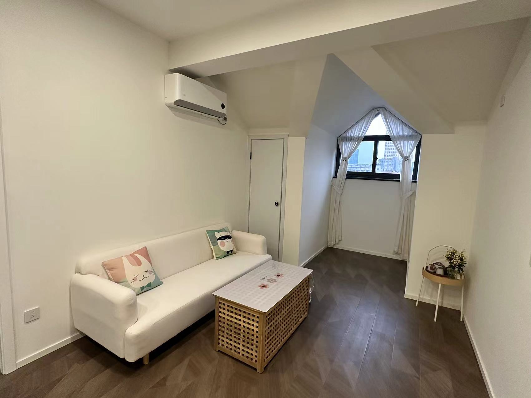 新海通锦绣苑 3室2厅1卫 104m²