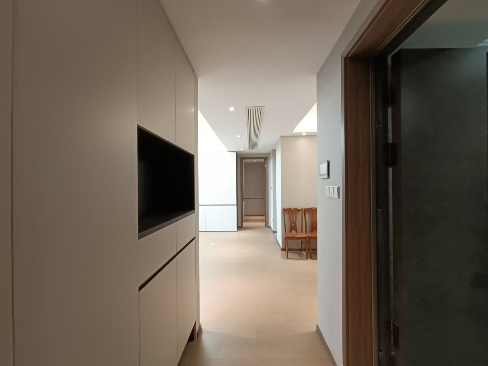 长泰滨河国际 3室2厅2卫 128m²