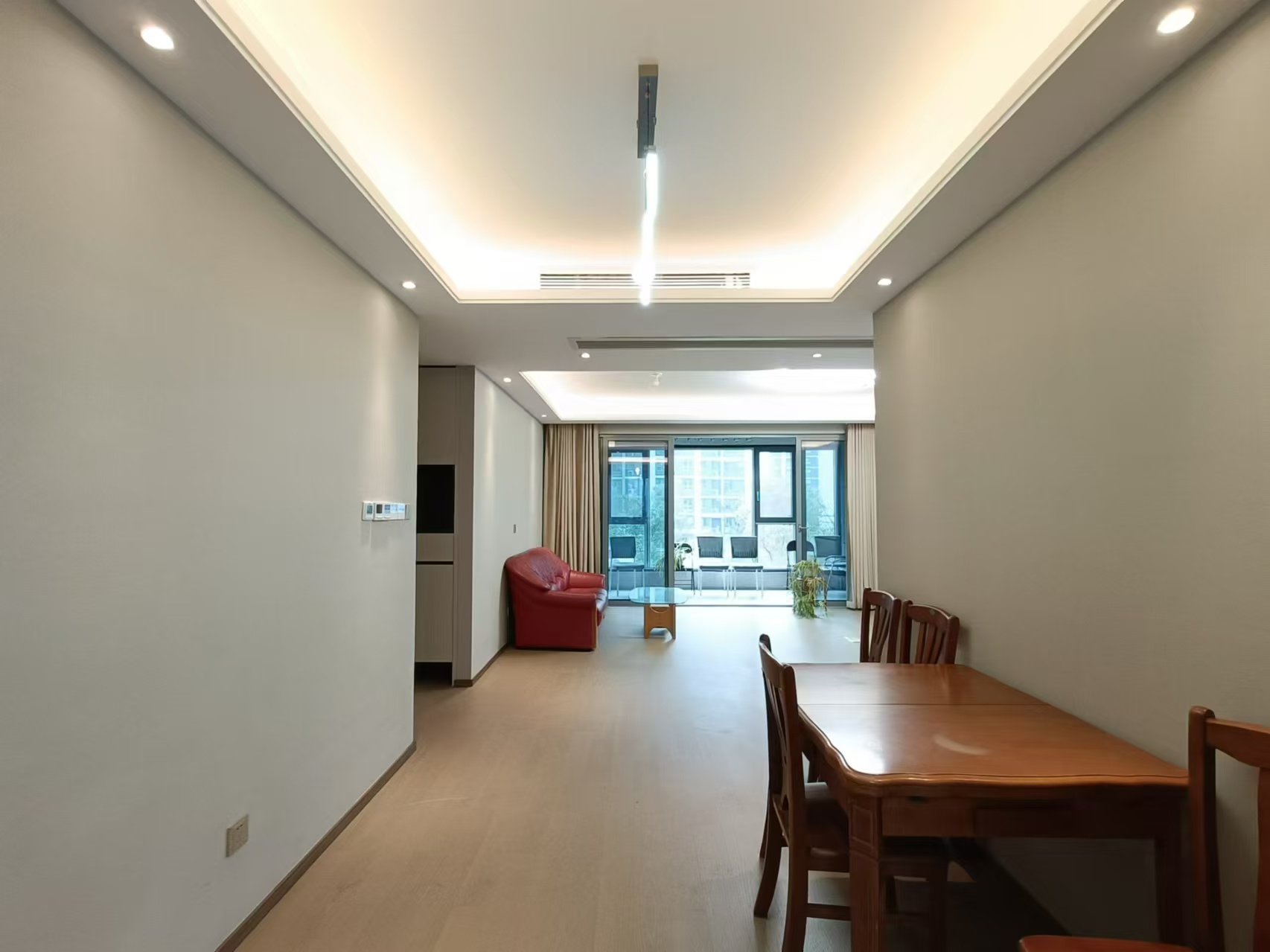 长泰滨河国际 3室2厅2卫 128m²