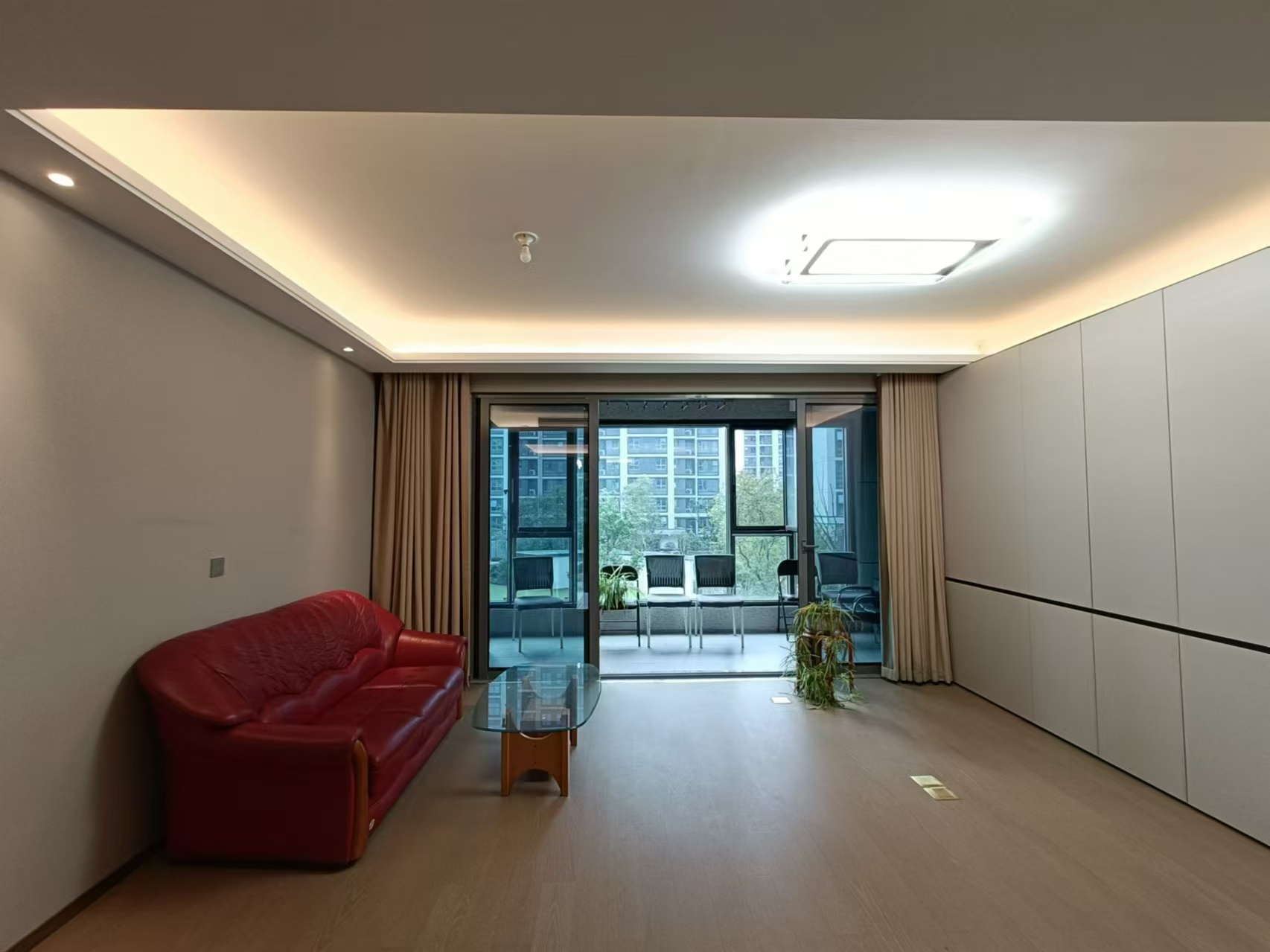 长泰滨河国际 3室2厅2卫 128m²