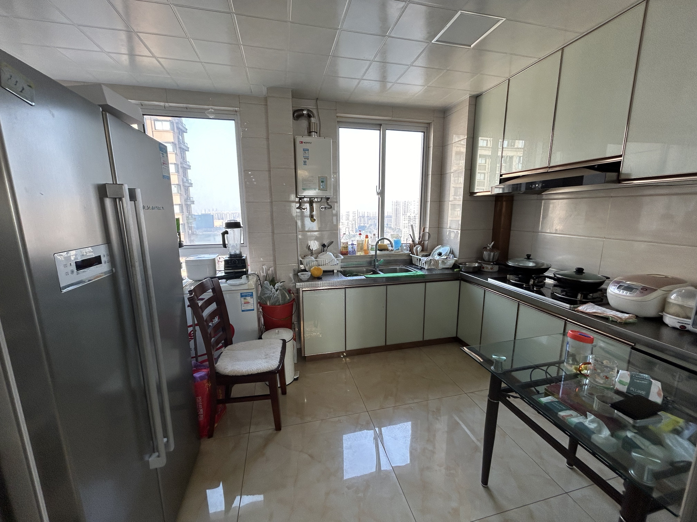 湖滨华庭 3室2厅1卫 116m&sup2;