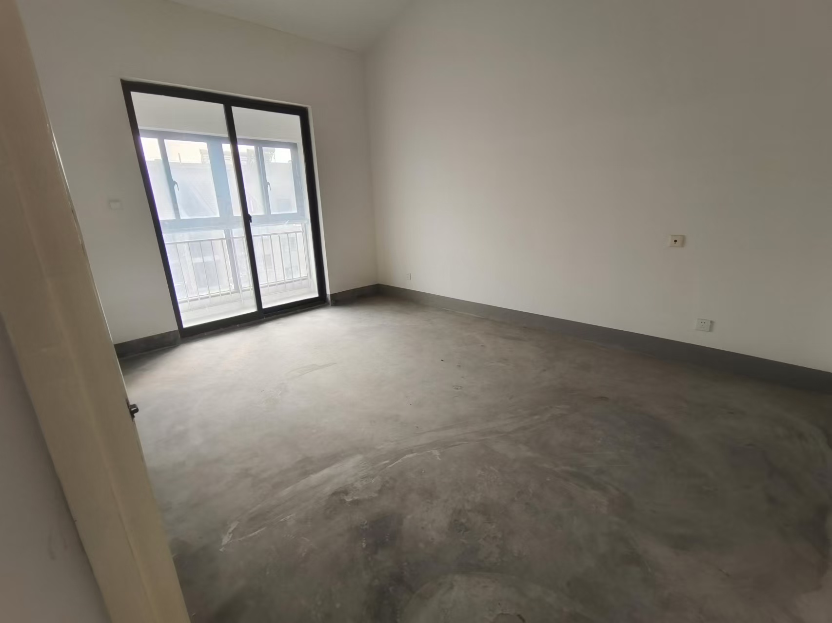 虹东花苑 5室2厅2卫 190m&sup2;