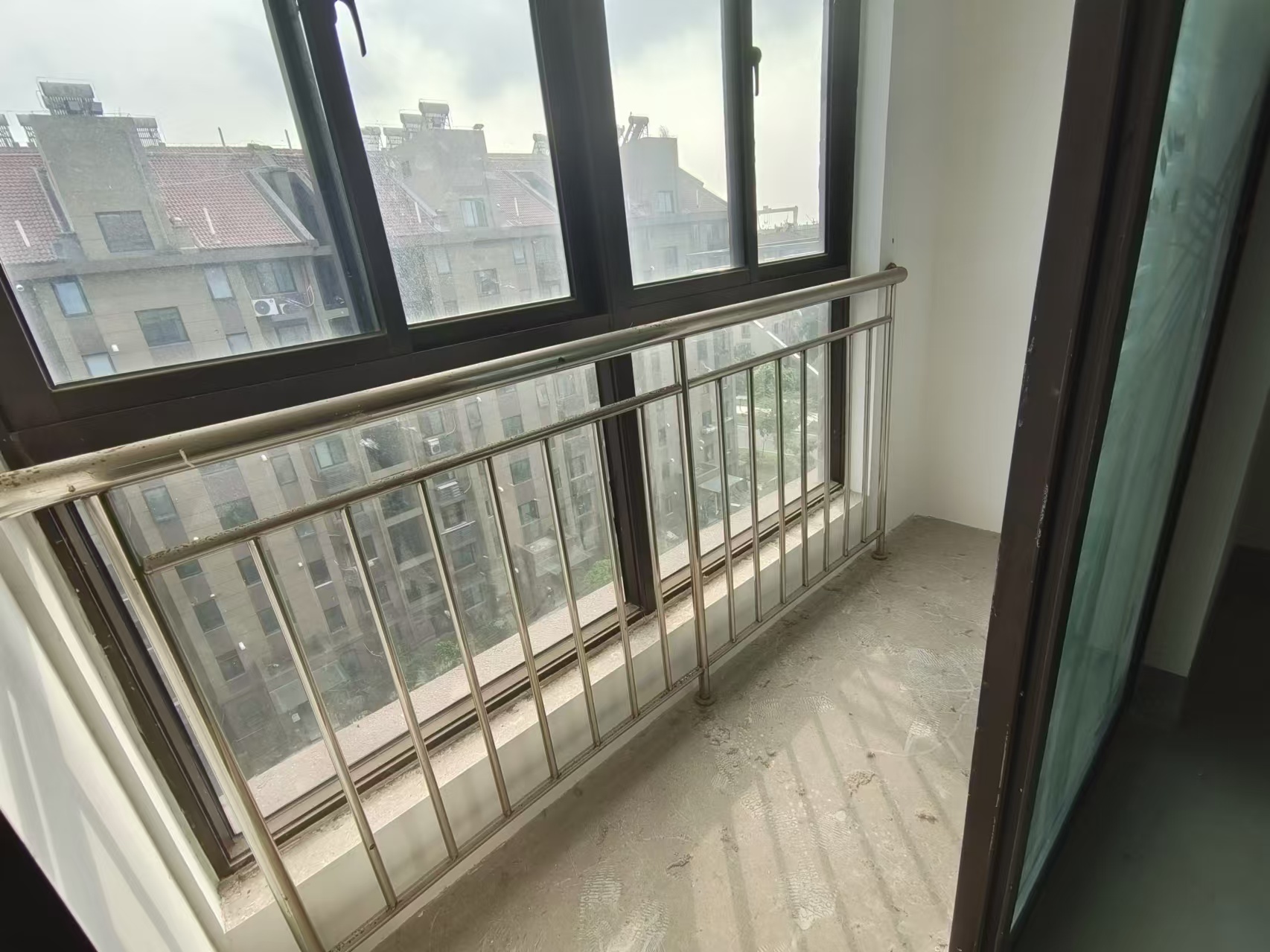 虹东花苑 5室2厅2卫 190m&sup2;