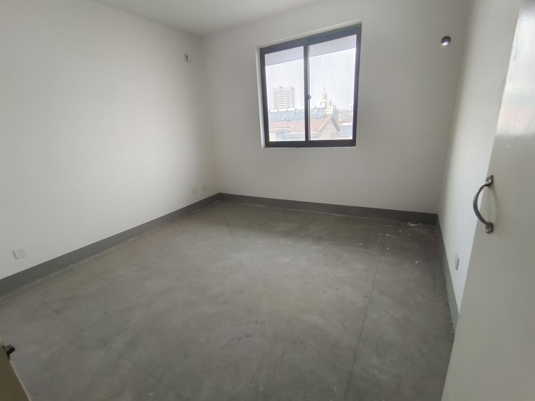 虹东花苑 5室2厅2卫 190m&sup2;