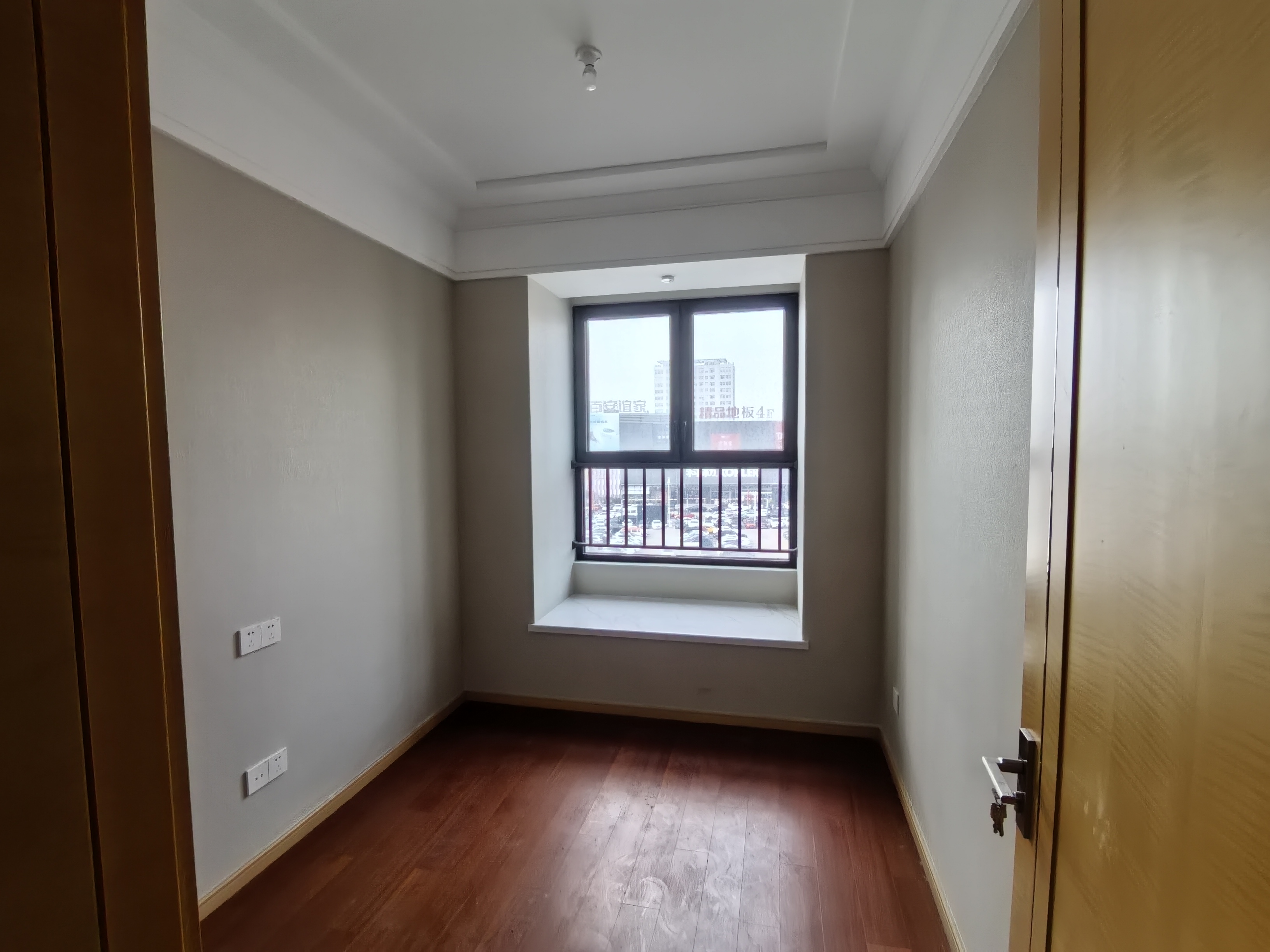 兰园 4室2厅2卫 142.8m&sup2;