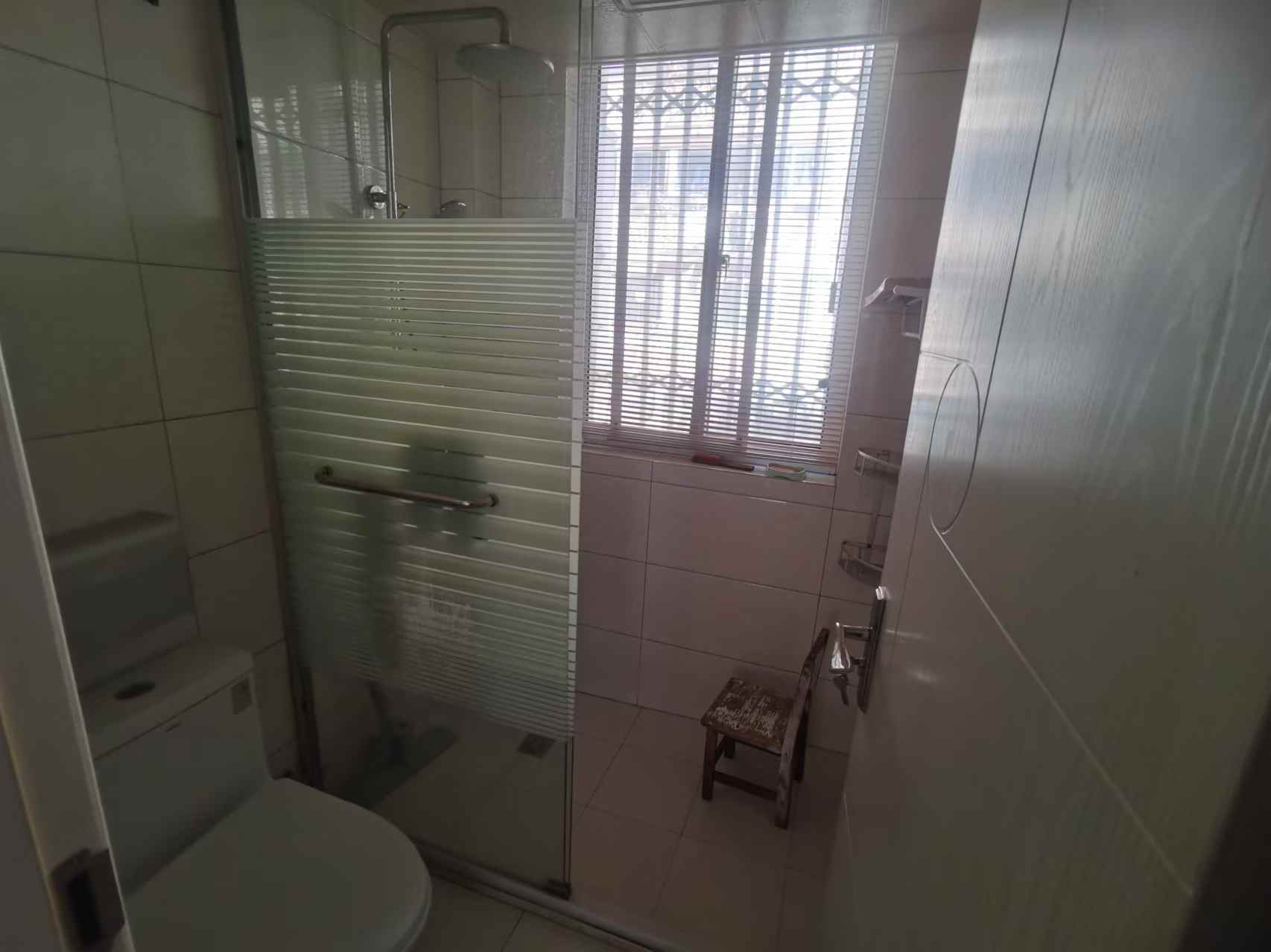 姚港路31号 3室1厅1卫 71.95m&sup2;