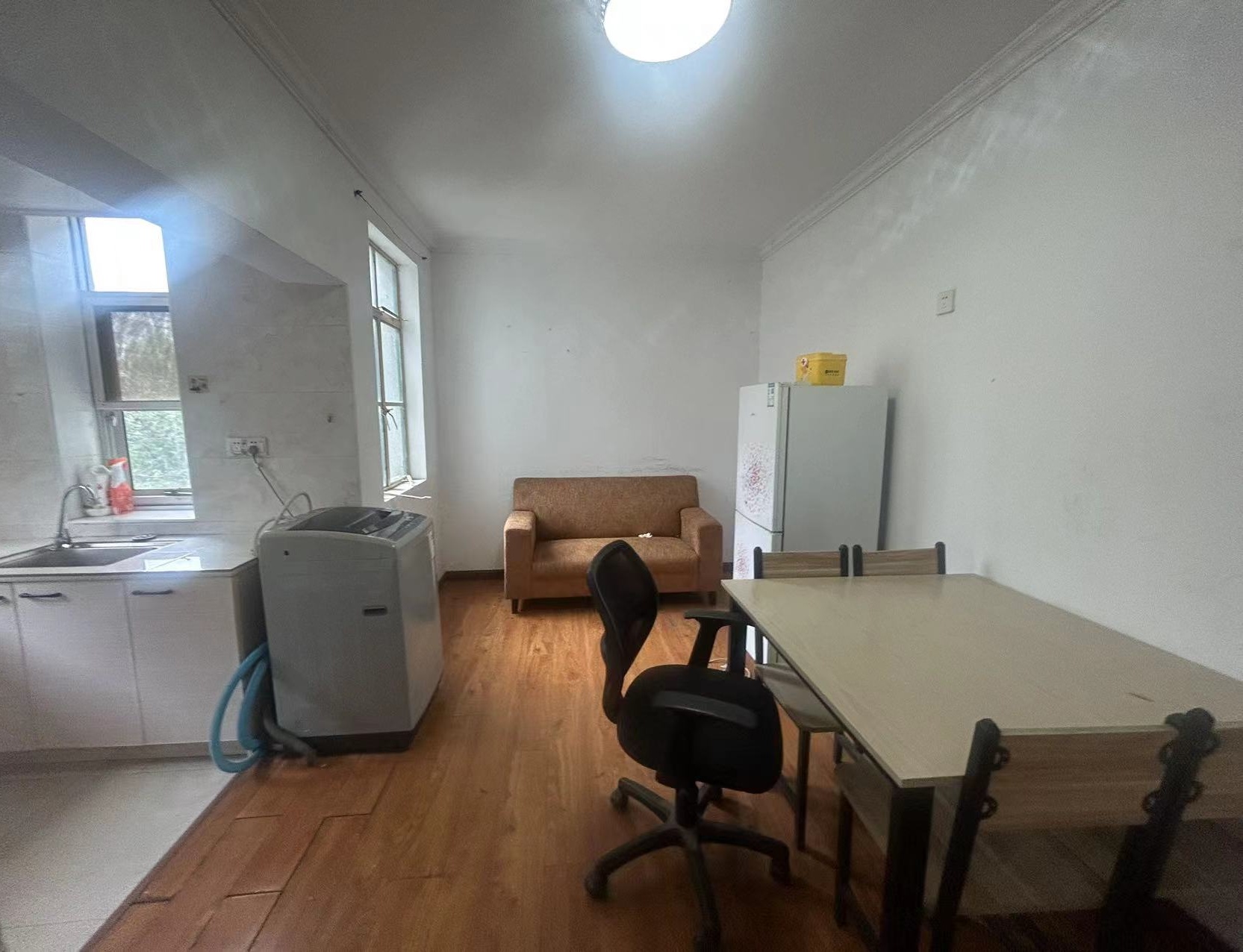 姚港路33号 1室1厅1卫 50m²