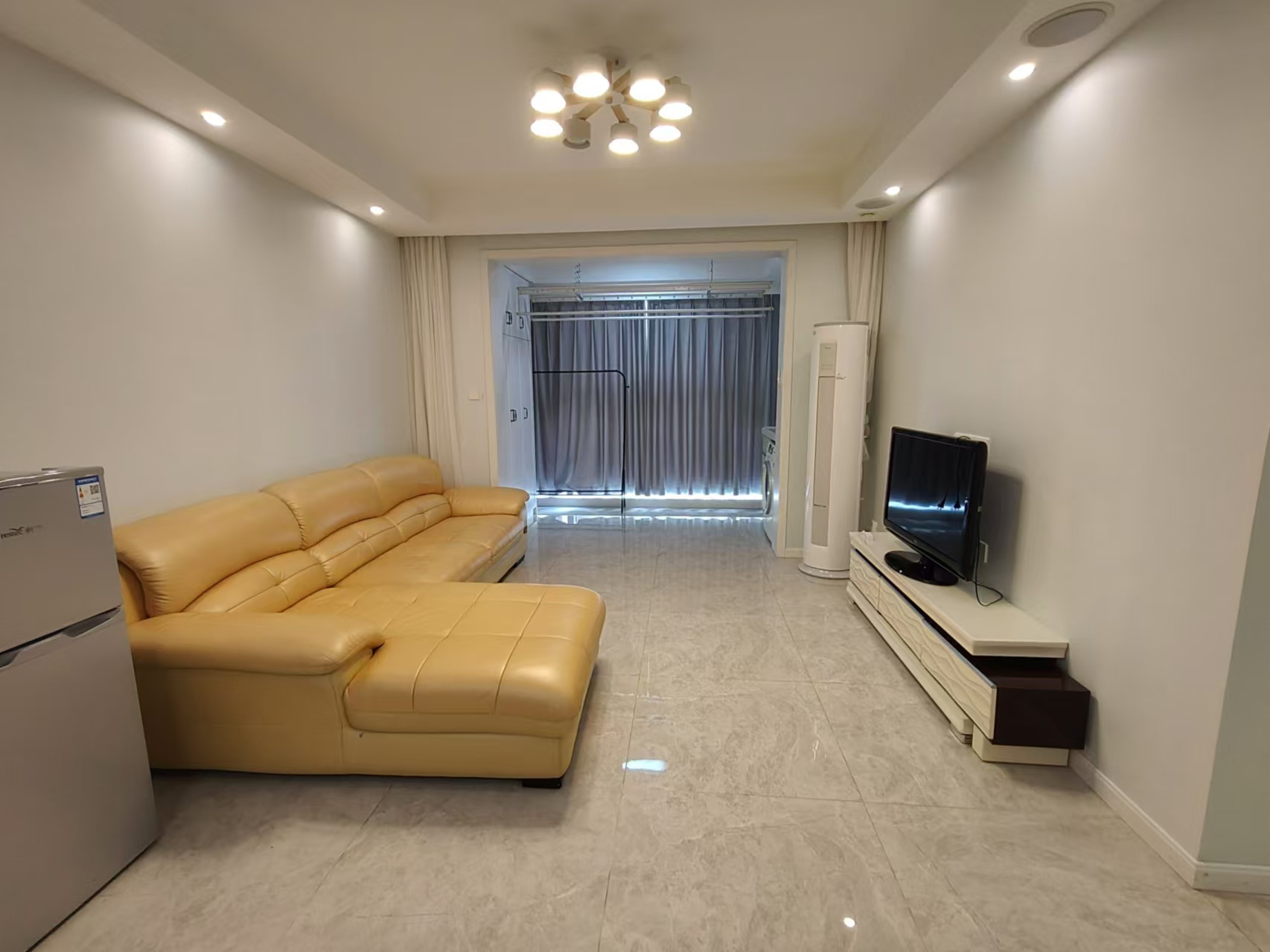南山湖一号 3室2厅1卫 115m²