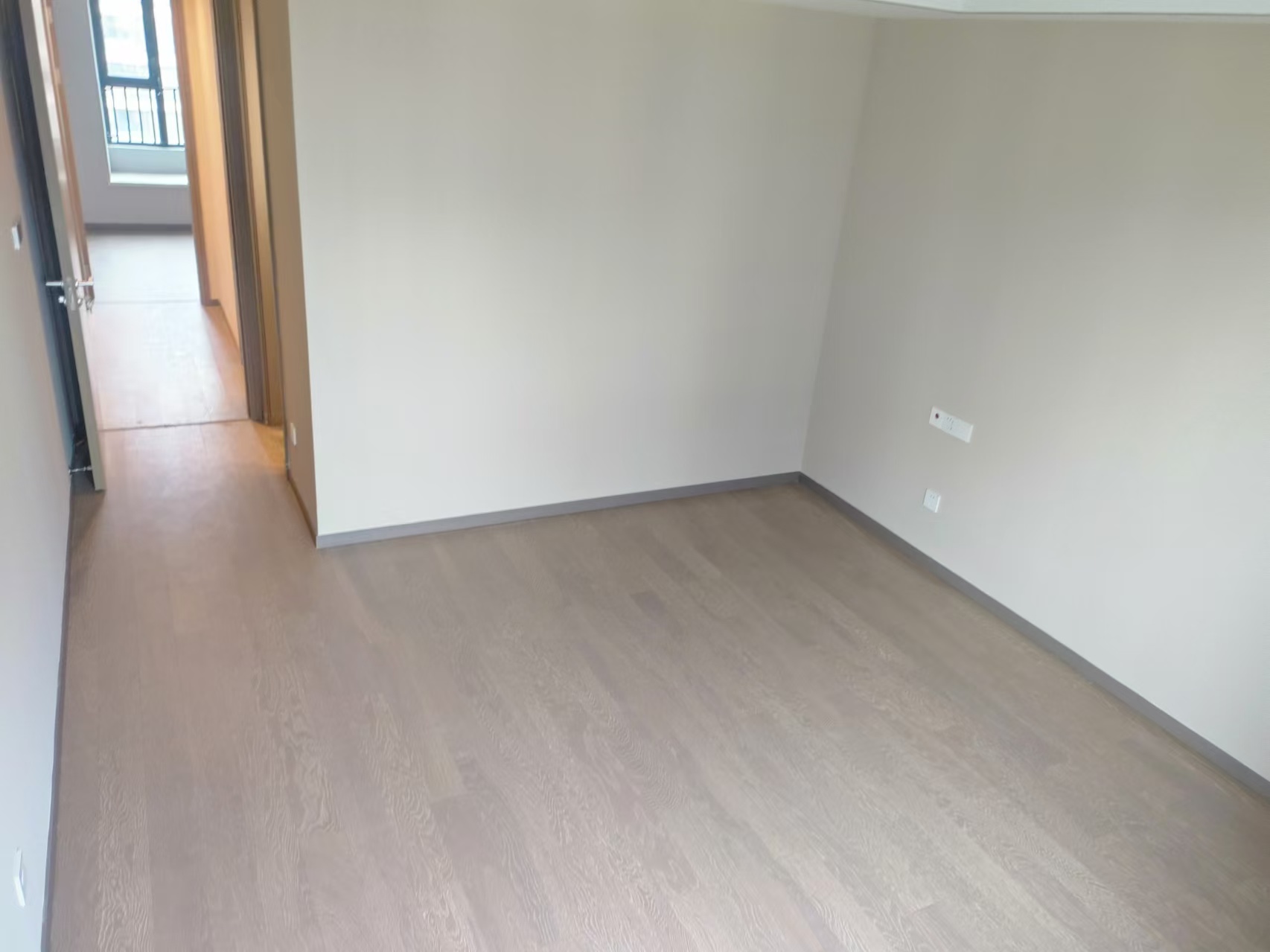 绿城&middot;诚园 3室2厅2卫 121m&sup2;