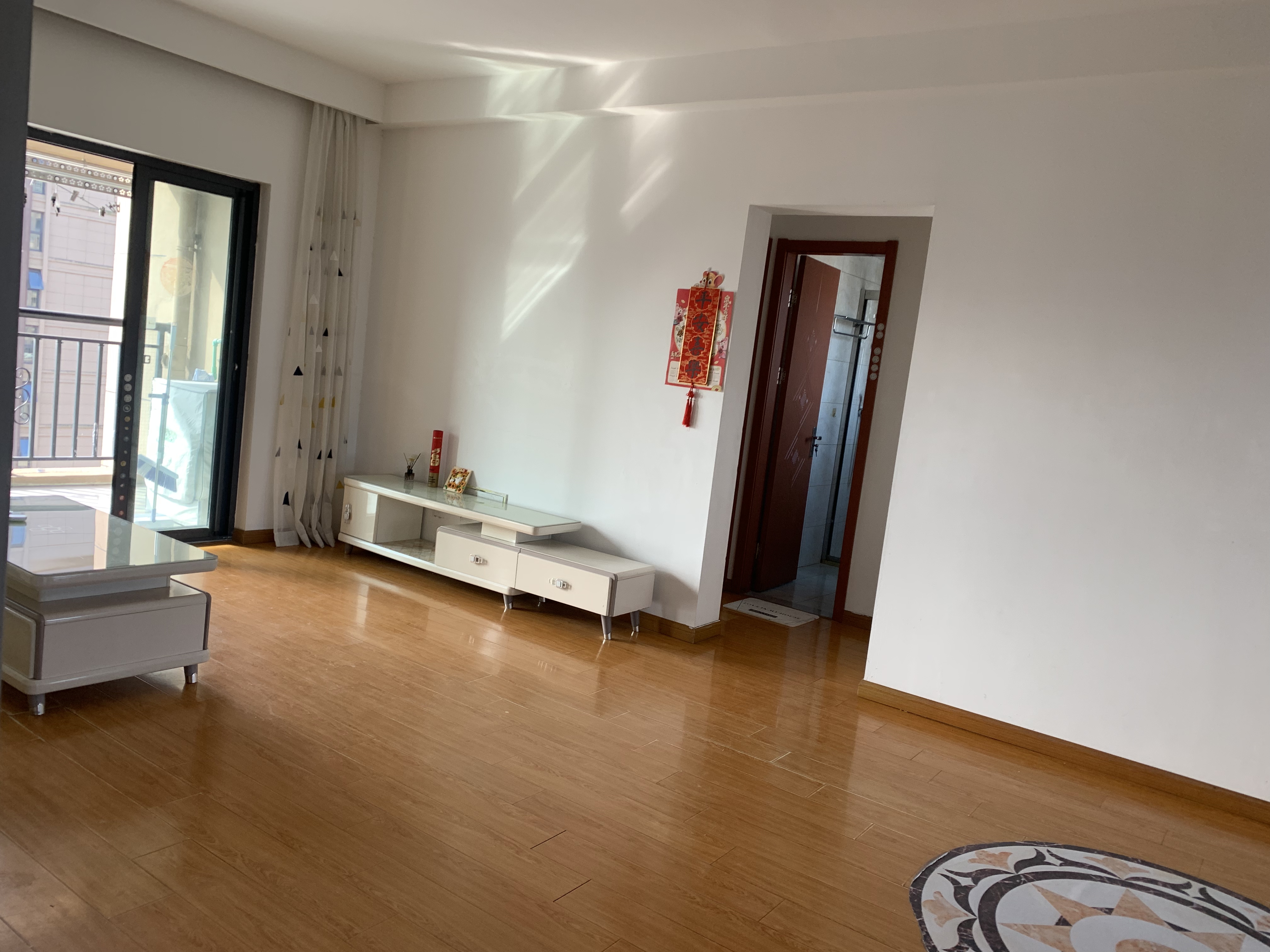 南辰濠郡 3室2厅2卫 124m&sup2;