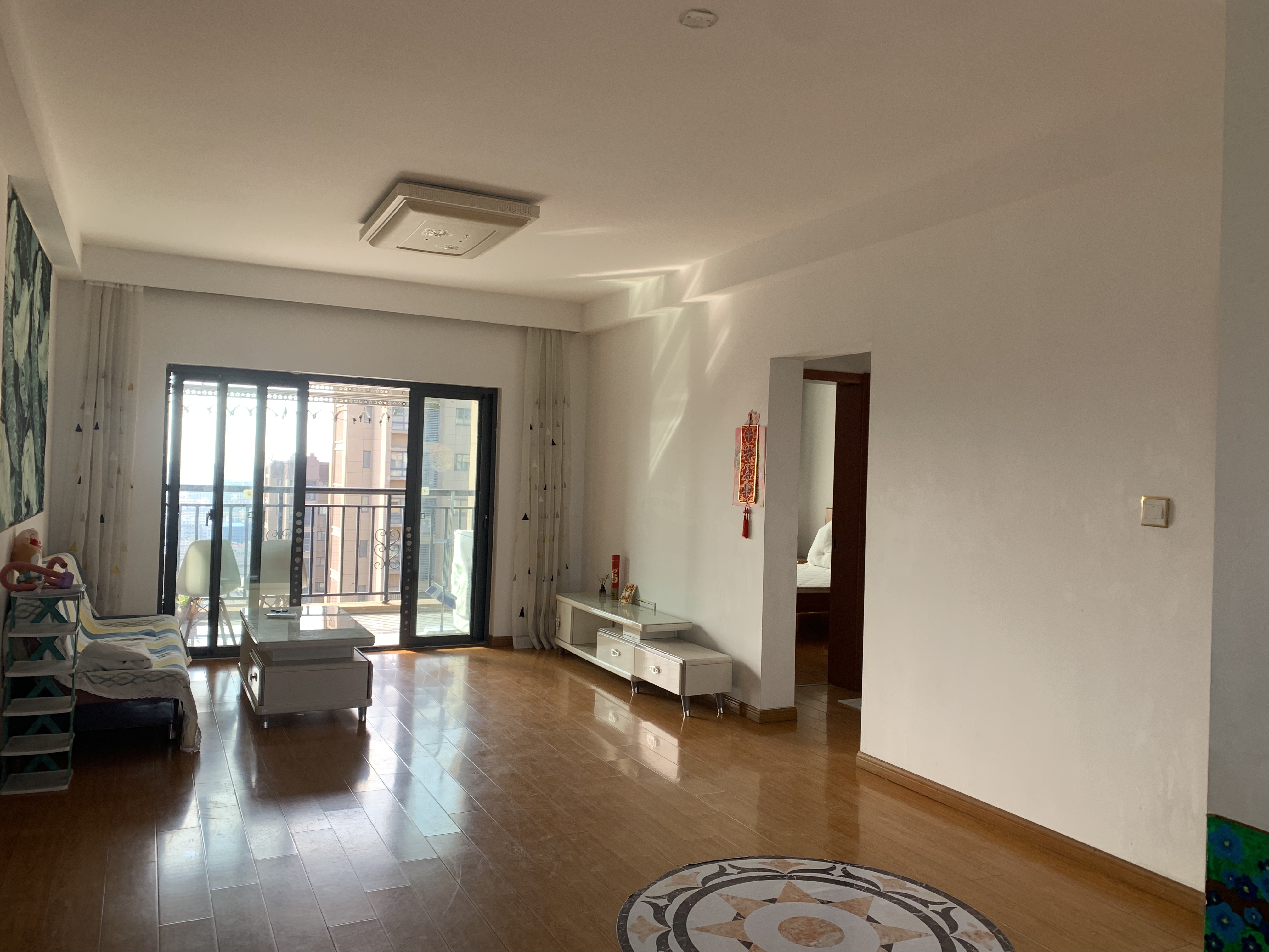 南辰濠郡 3室2厅2卫 124m&sup2;