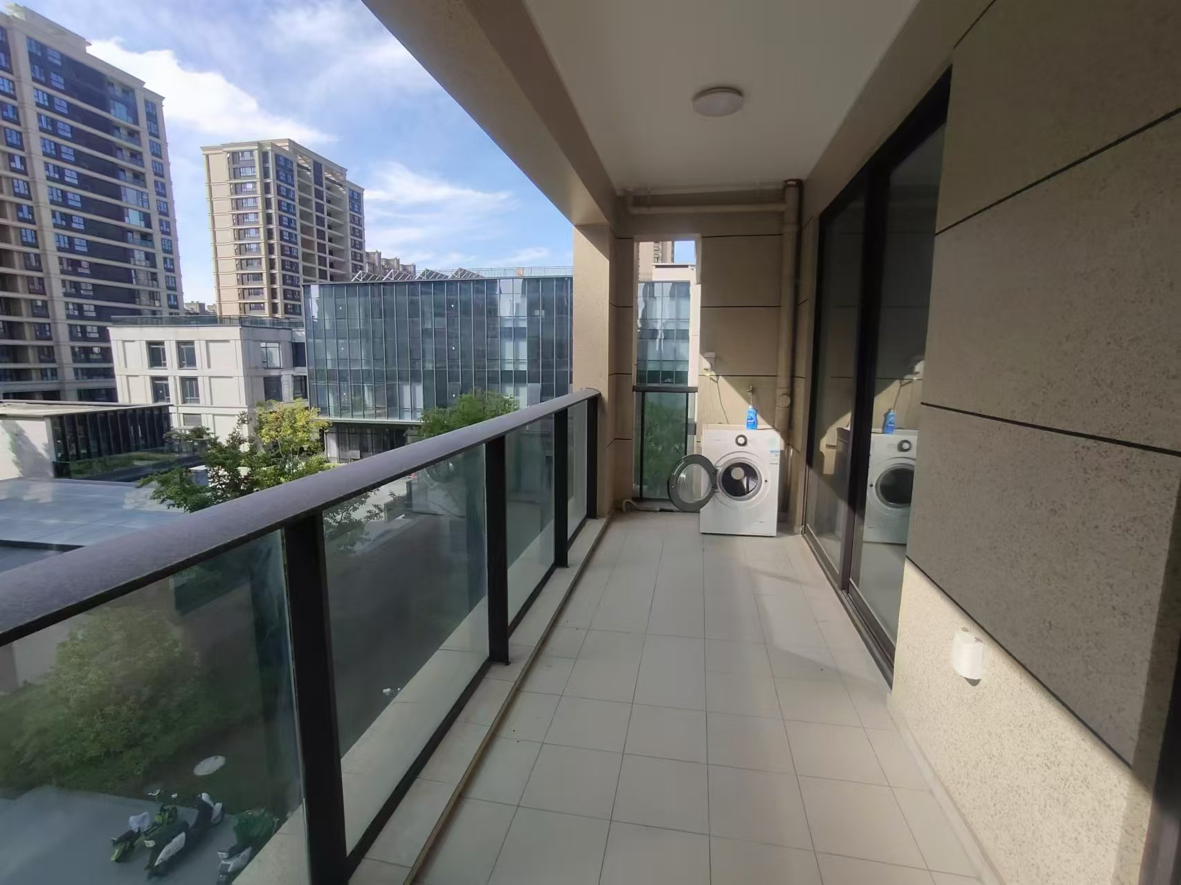 绿城&middot;诚园 3室2厅2卫 129.32m&sup2;