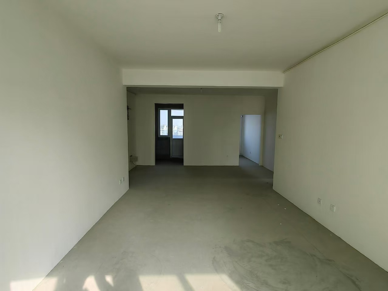 滨河人家 3室2厅2卫 126m²