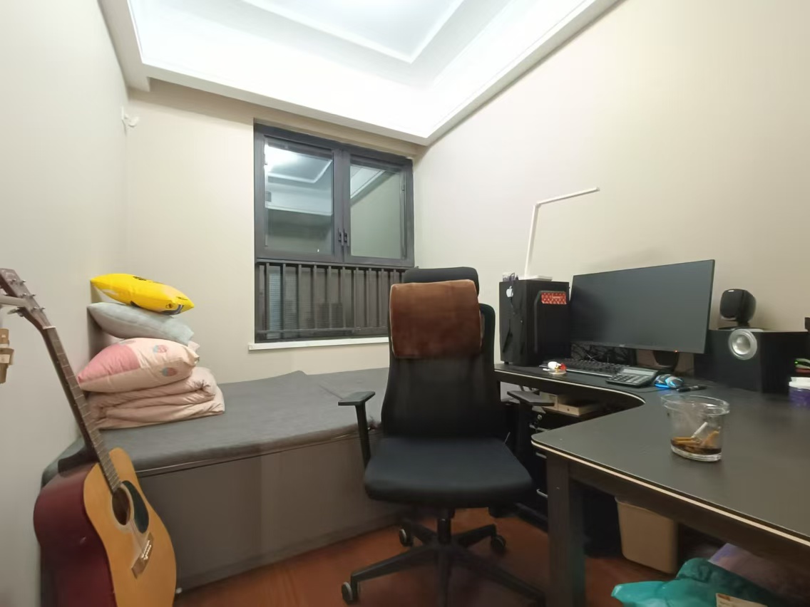 兰园 3室2厅2卫 125.2m&sup2;