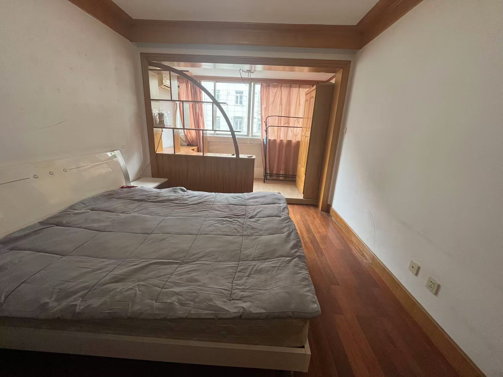 新建路新村(新建花苑) 3室1厅1卫 93.00m&sup2;