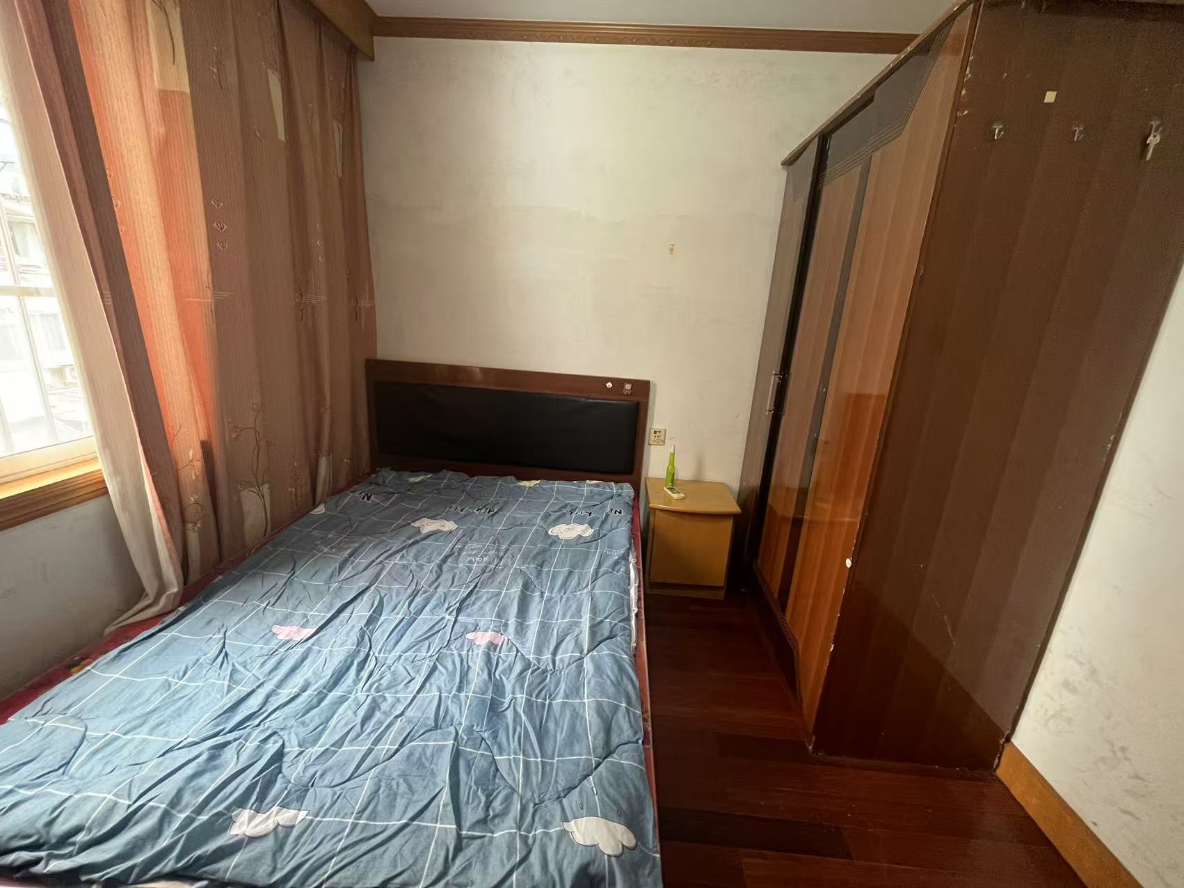 新建路新村(新建花苑) 3室1厅1卫 93.00m&sup2;