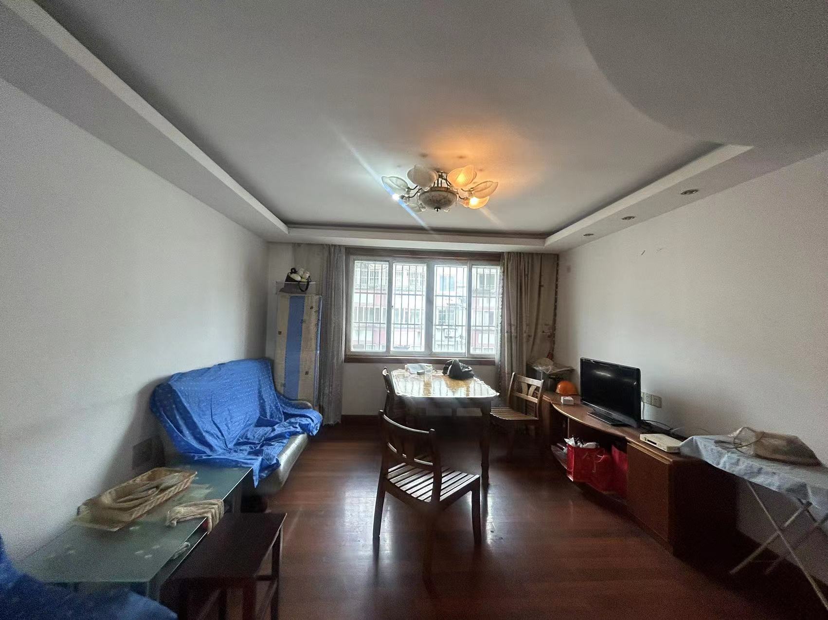 濠西园 3室2厅1卫 138m&sup2;