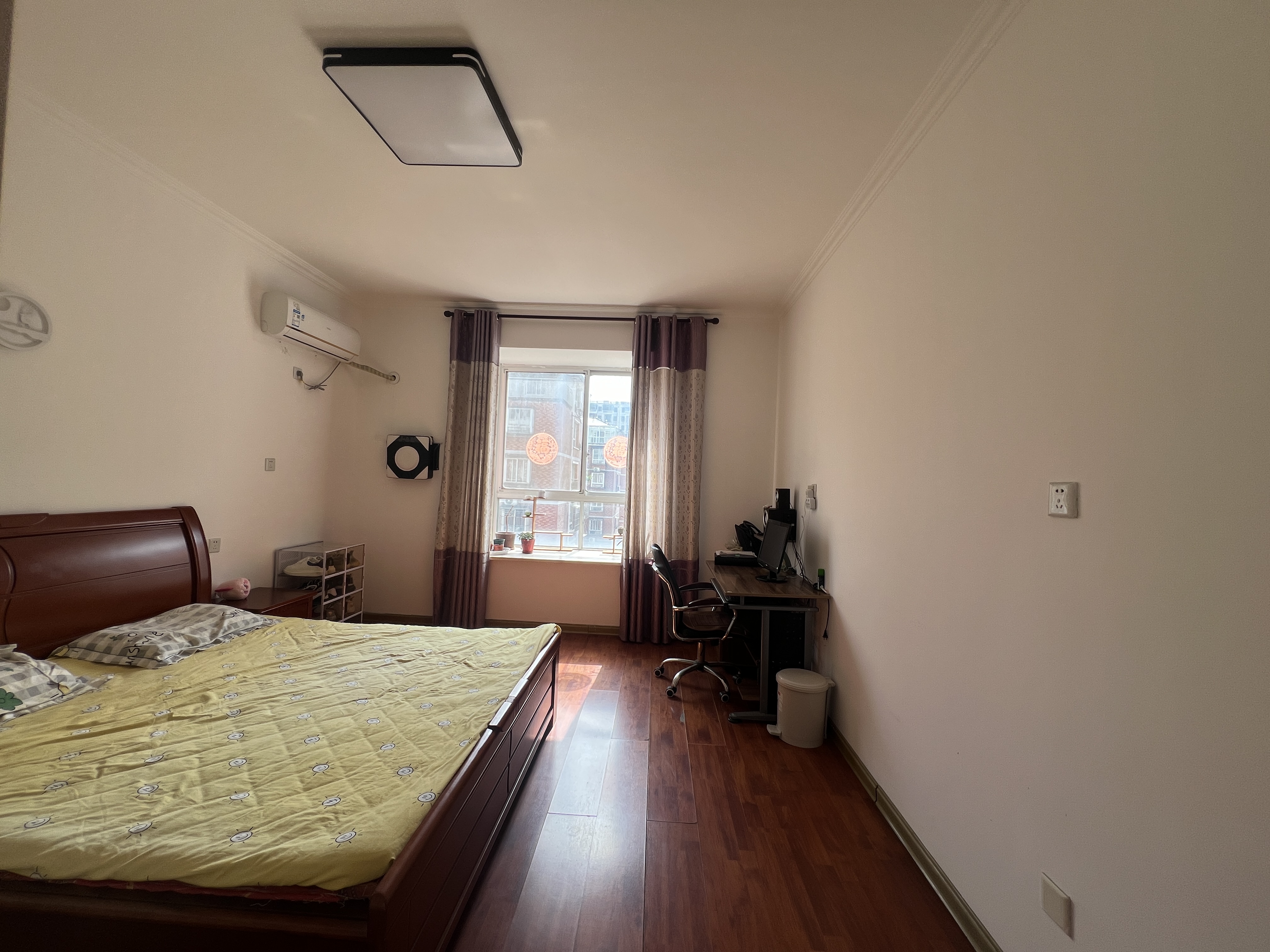 东大俪鑫 3室2厅1卫 119.99m&sup2;