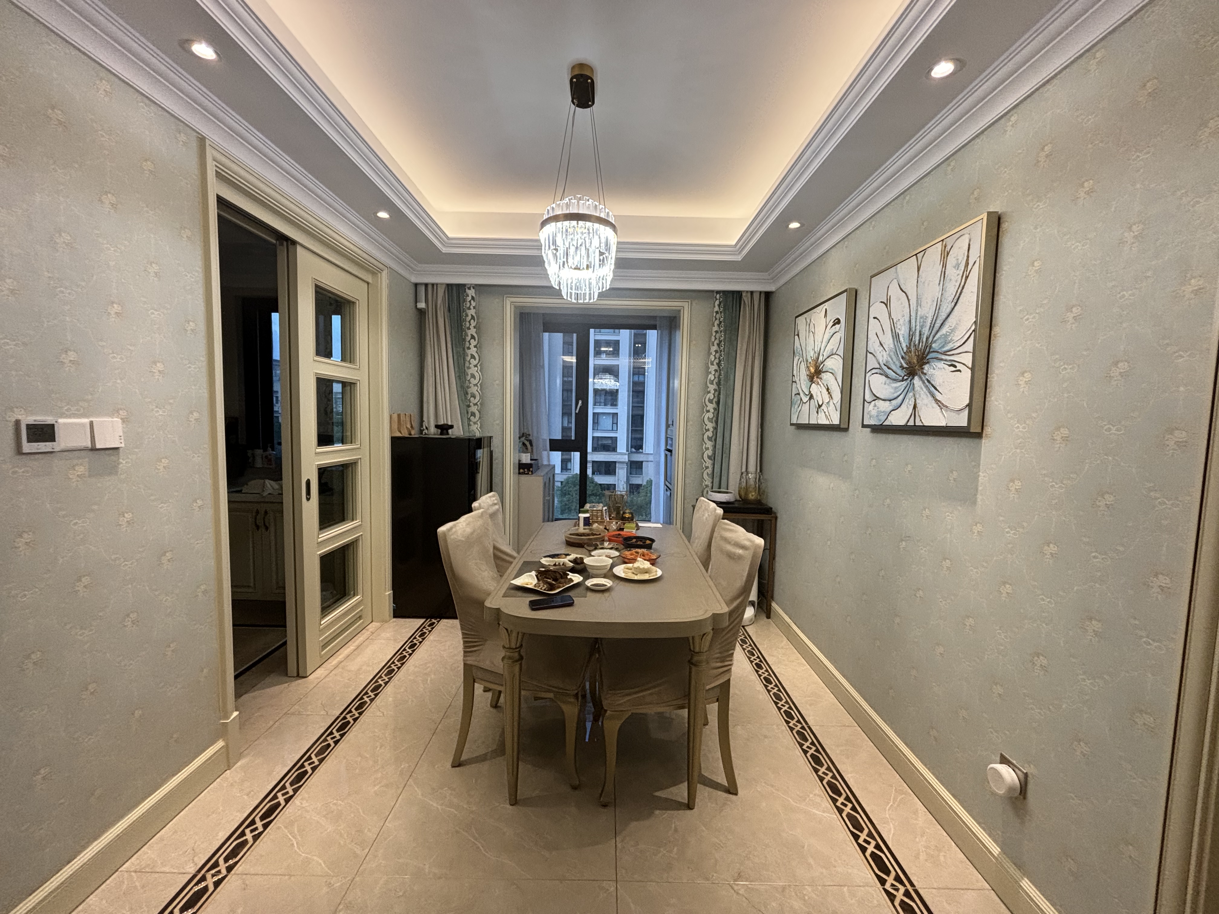 中海铂樾府 3室2厅2卫 143m&sup2;