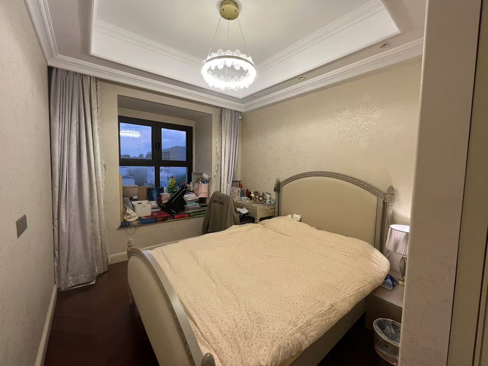 中海铂樾府 3室2厅2卫 143m&sup2;