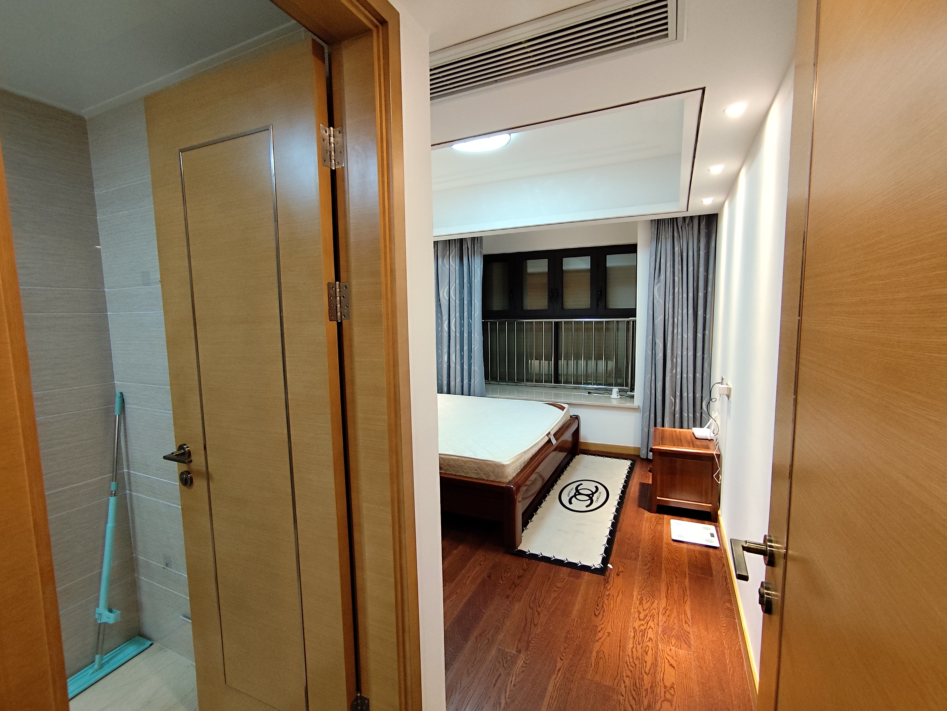 中南世纪花城三期 4室2厅2卫 140m&sup2;