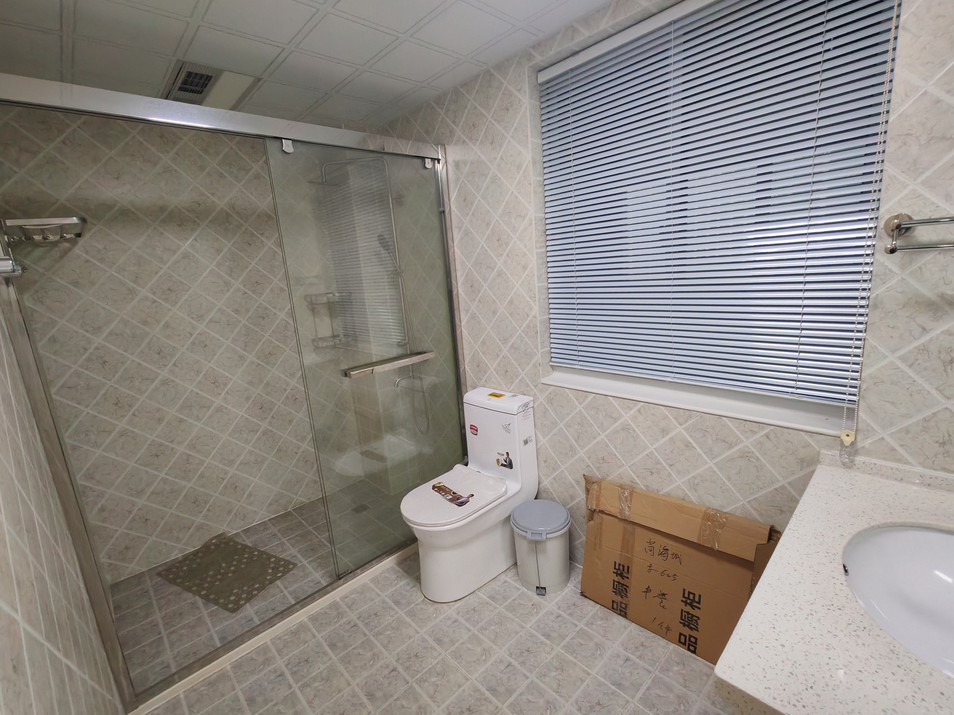 尚海城 4室2厅2卫 150m&sup2;