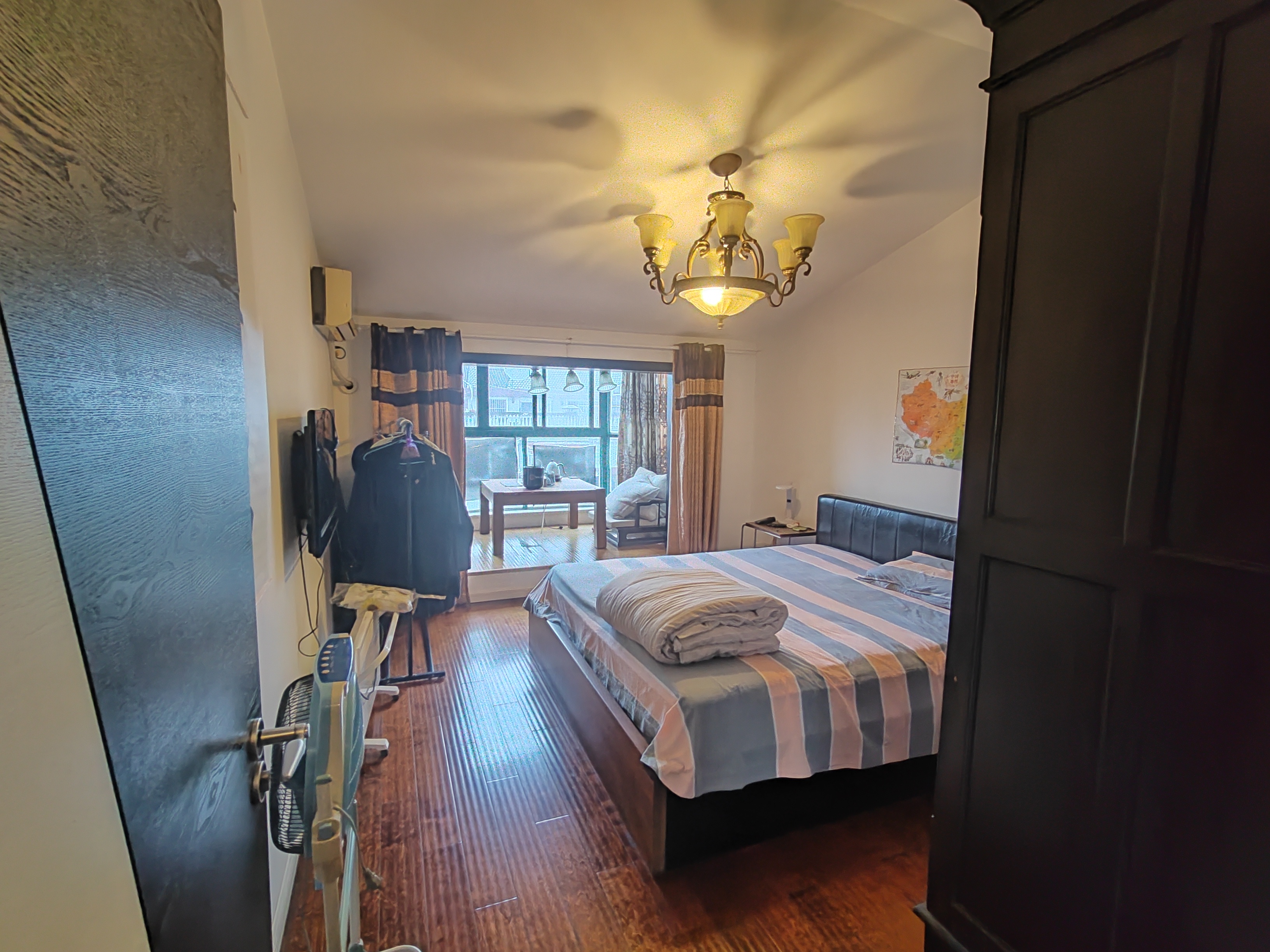 天都花苑 3室2厅2卫 103.00m&sup2;