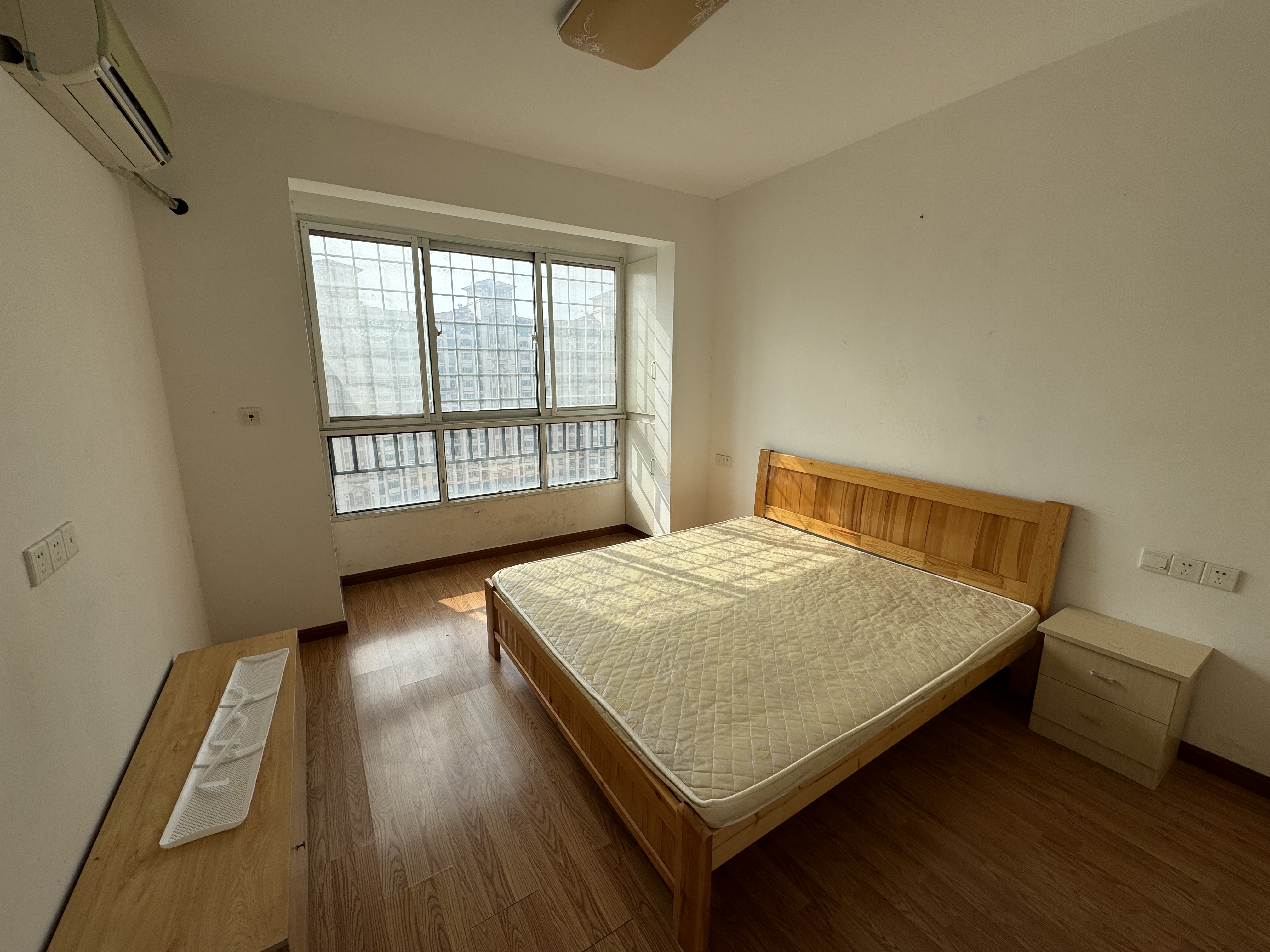 中南世纪花城二期 2室2厅1卫 88m&sup2;