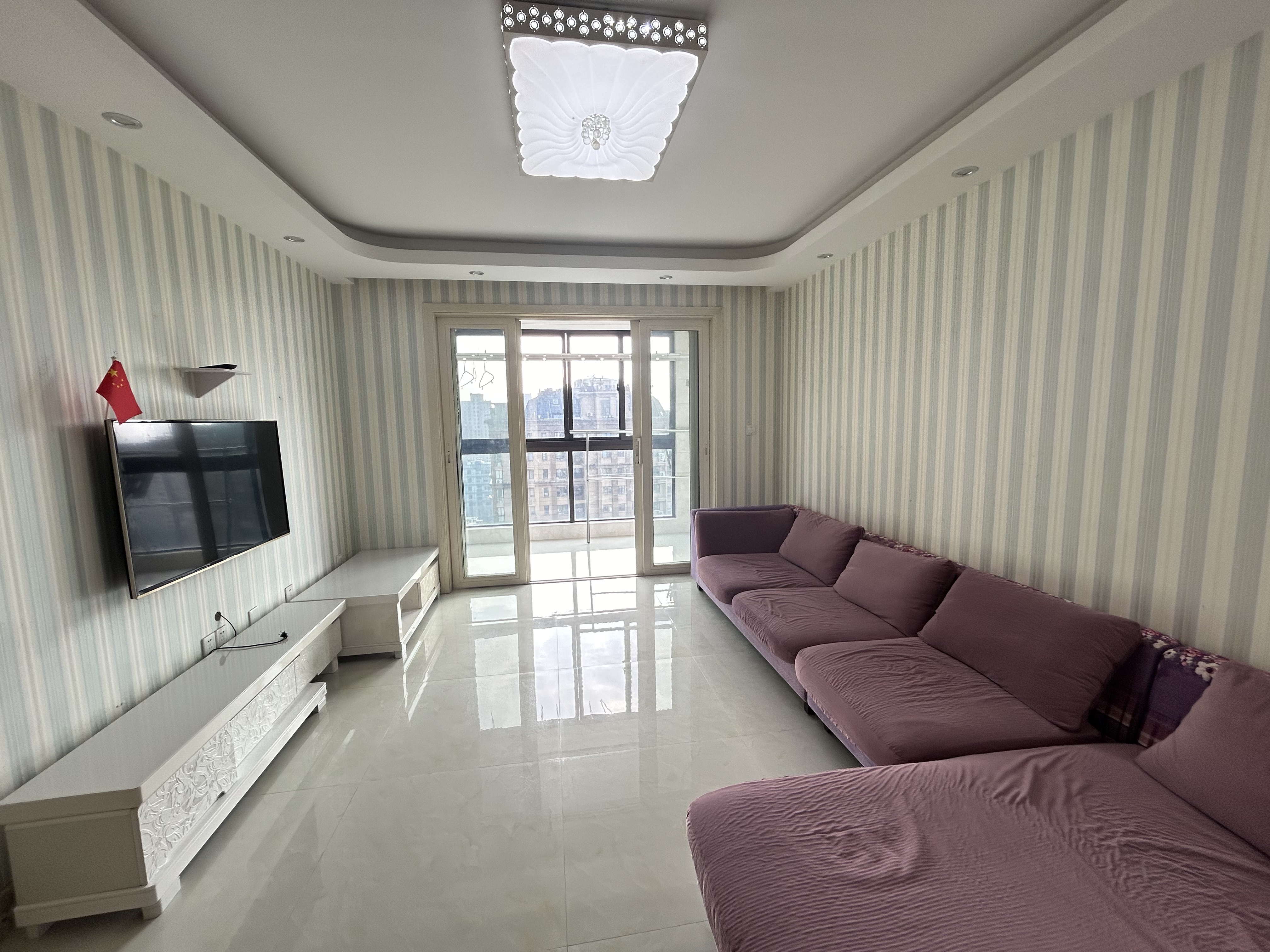 帝奥世伦名郡 2室2厅1卫 96.28m²