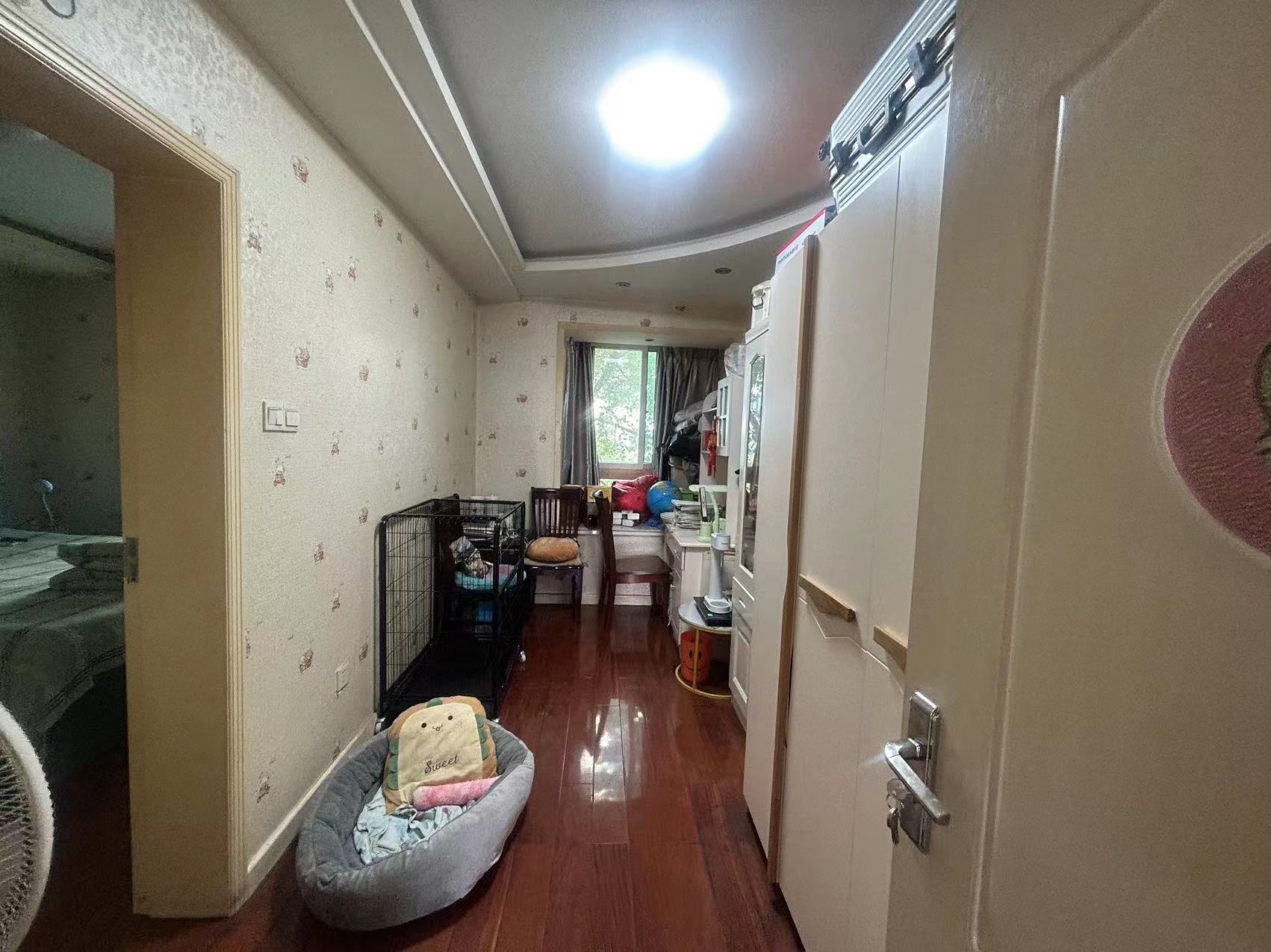 都市华城 4室2厅1卫 164.81m&sup2;