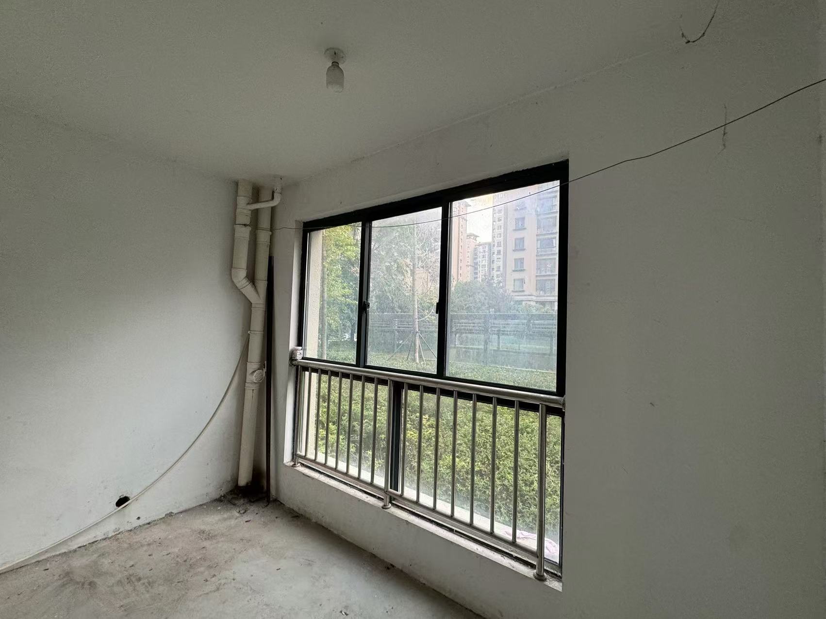 中港翡翠城 2室2厅1卫 89.88m²