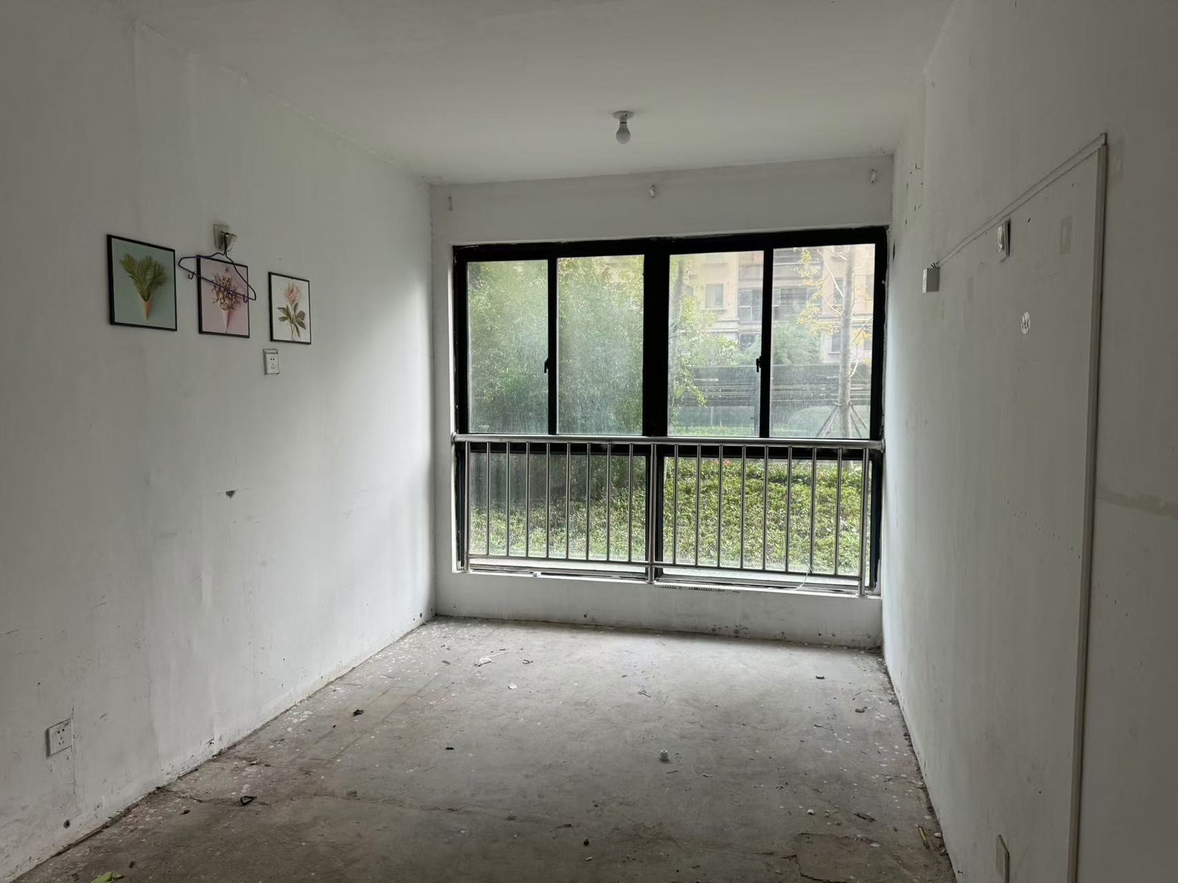 中港翡翠城 2室2厅1卫 89.88m²