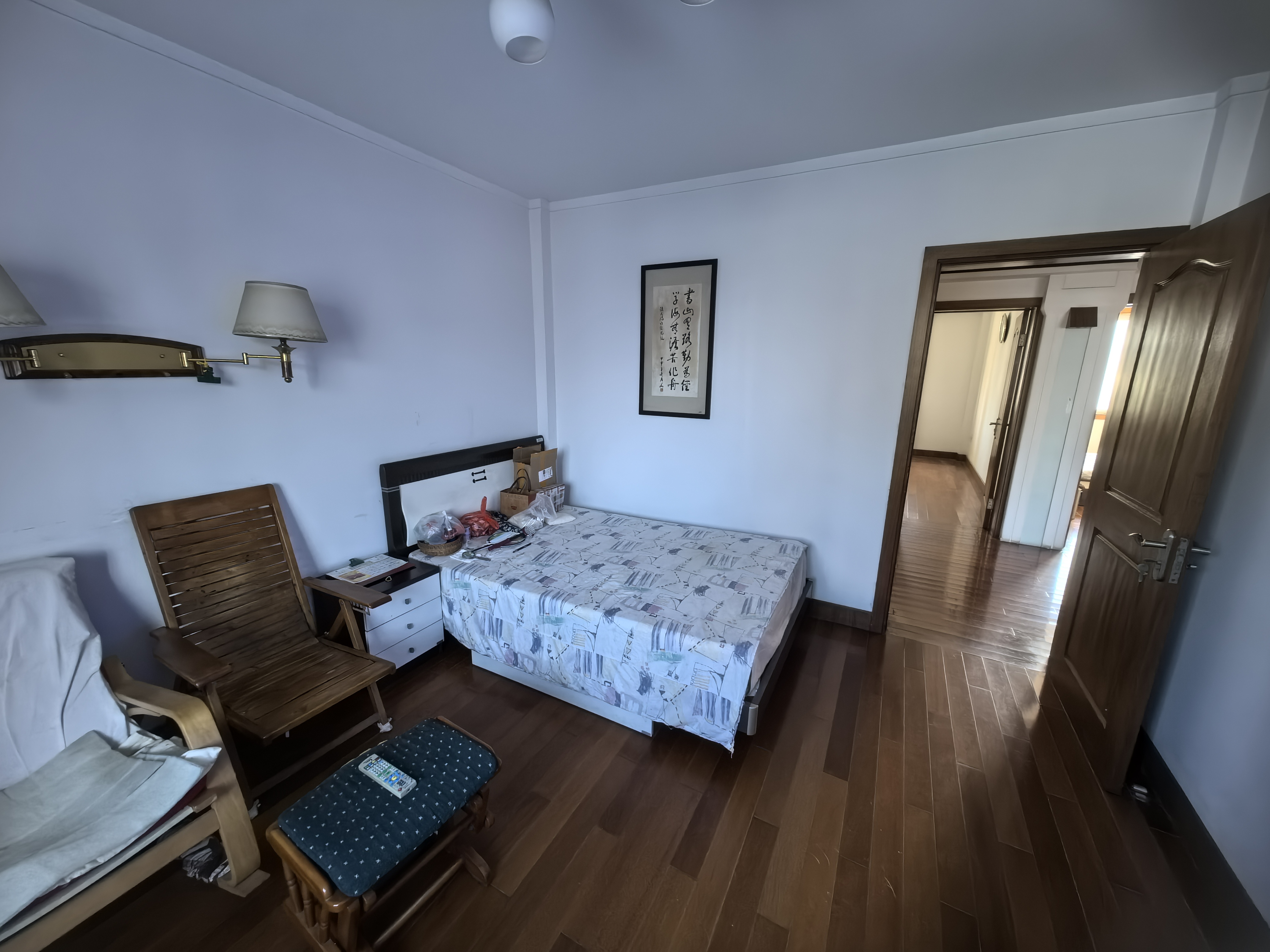 新桥北村 6室3厅3卫 300m&sup2;