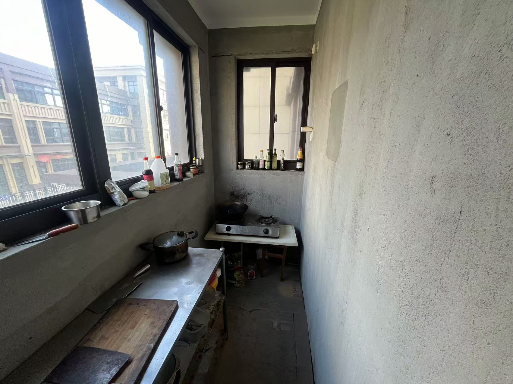 百花馨苑 4室2厅2卫 140m&sup2;
