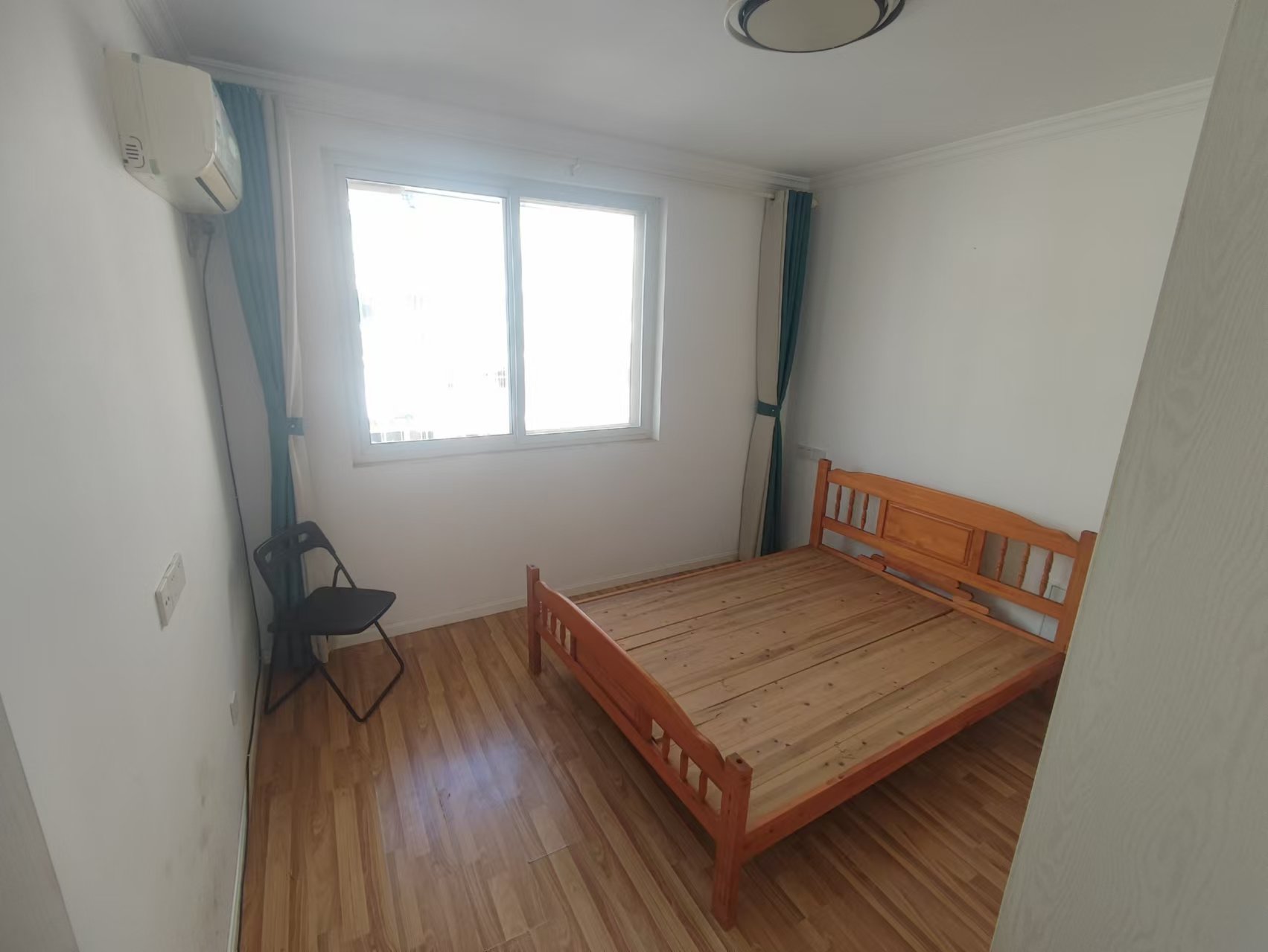 锦安花园一期 2室1厅1卫 90m&sup2;