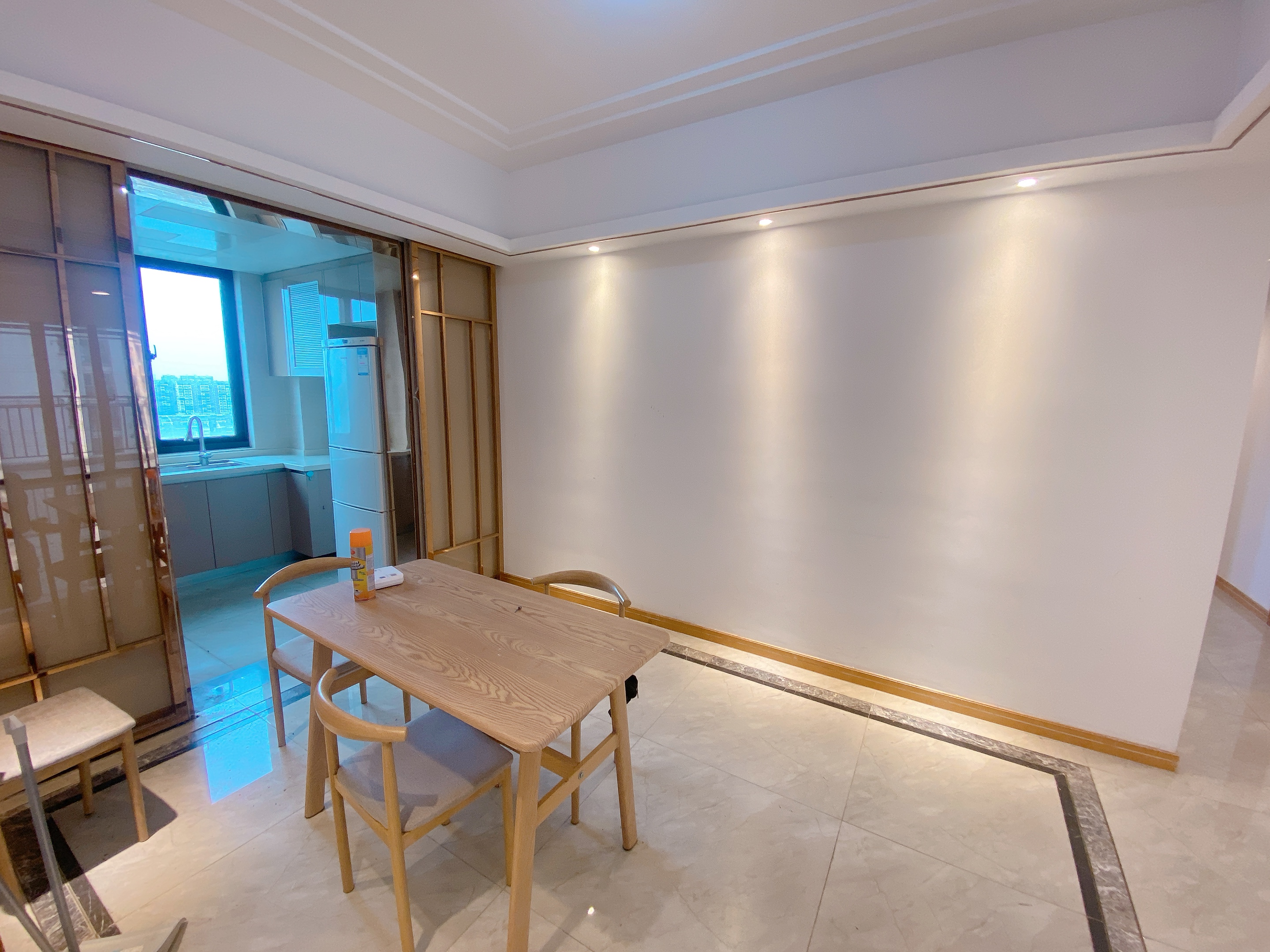 中南世纪花城三期 4室2厅2卫 138.00m²