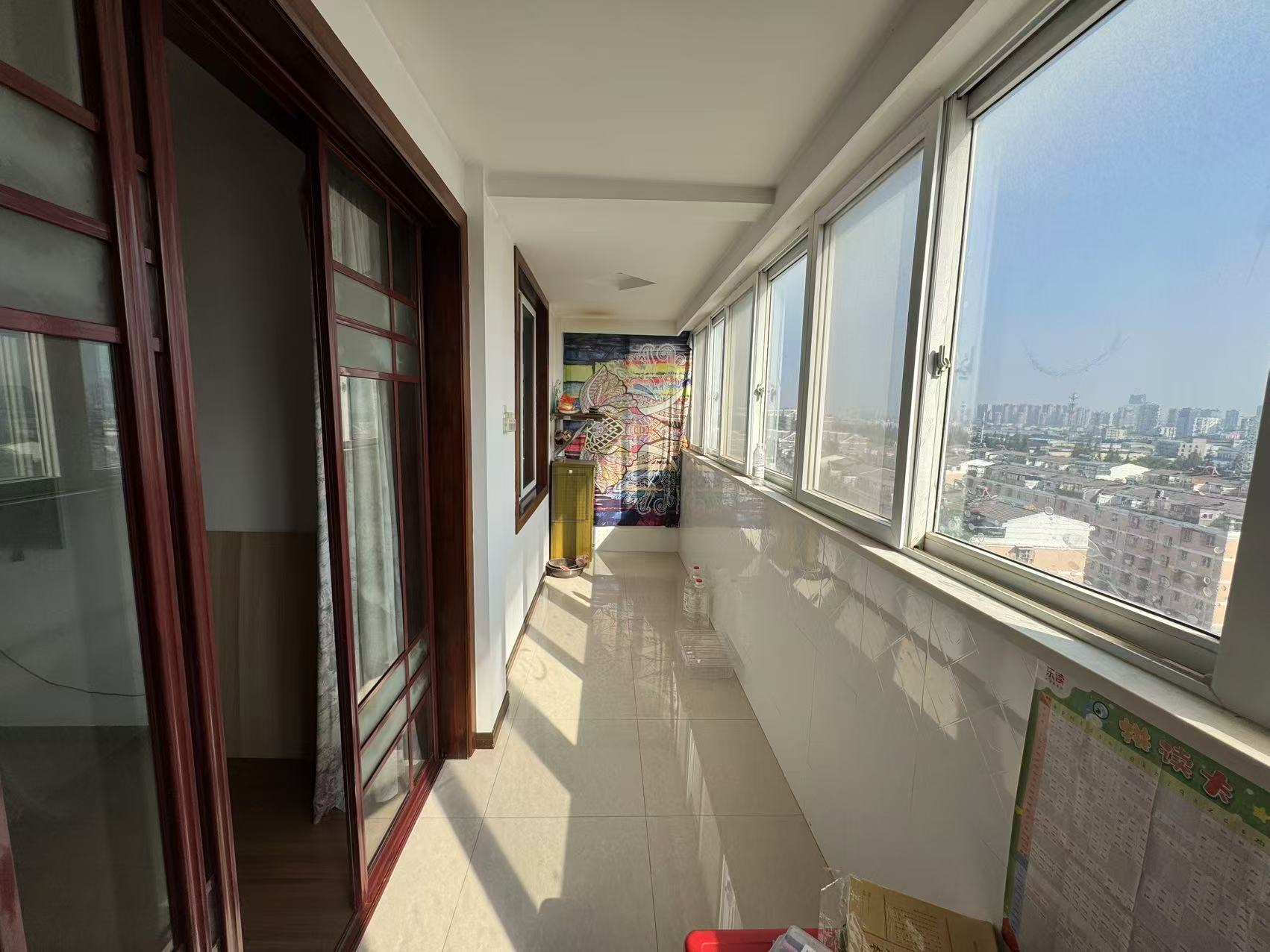 新华佳园 4室2厅1卫 133.00m&sup2;