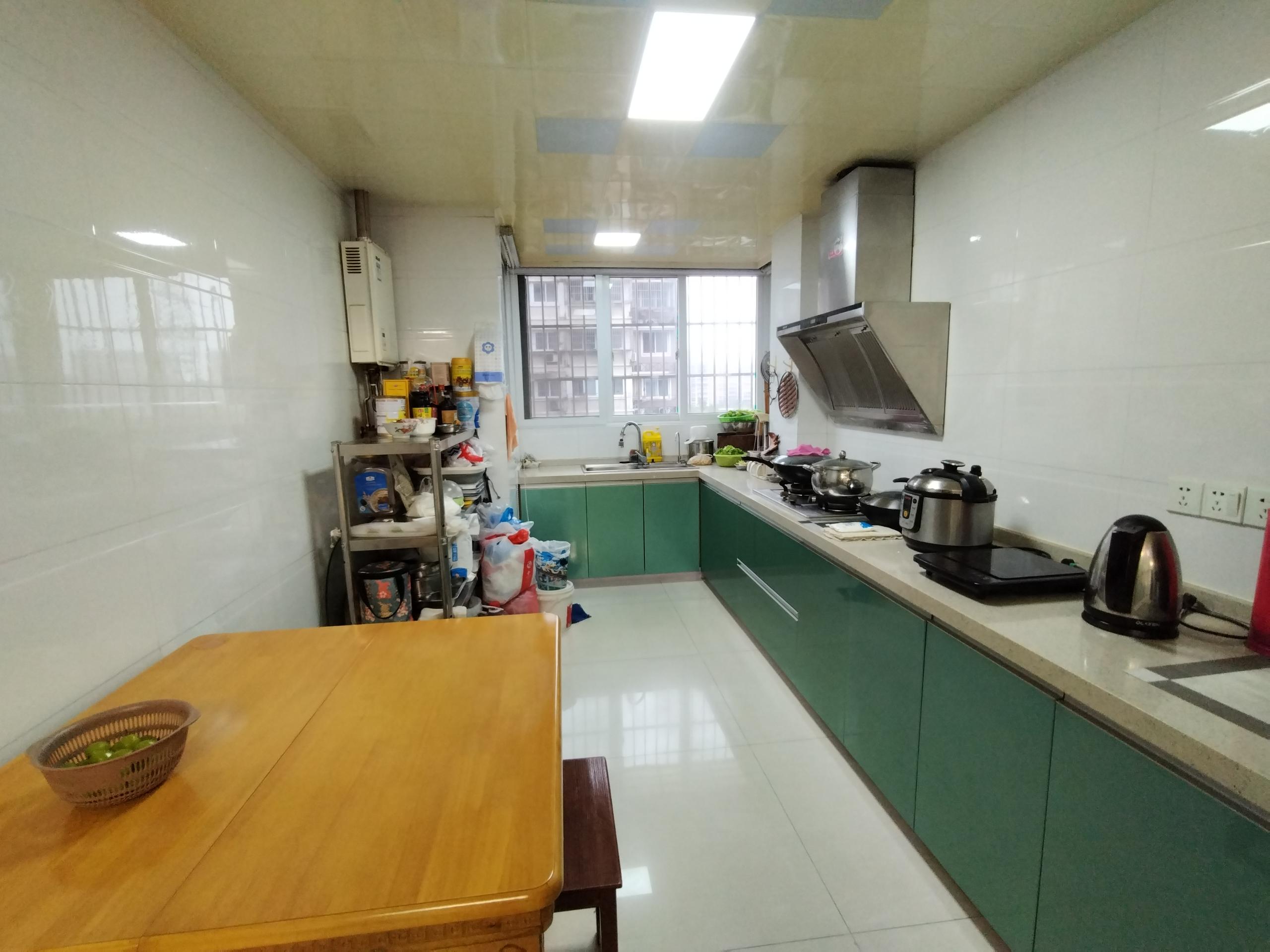和谐汇景新苑 3室2厅1卫 139.5m&sup2;