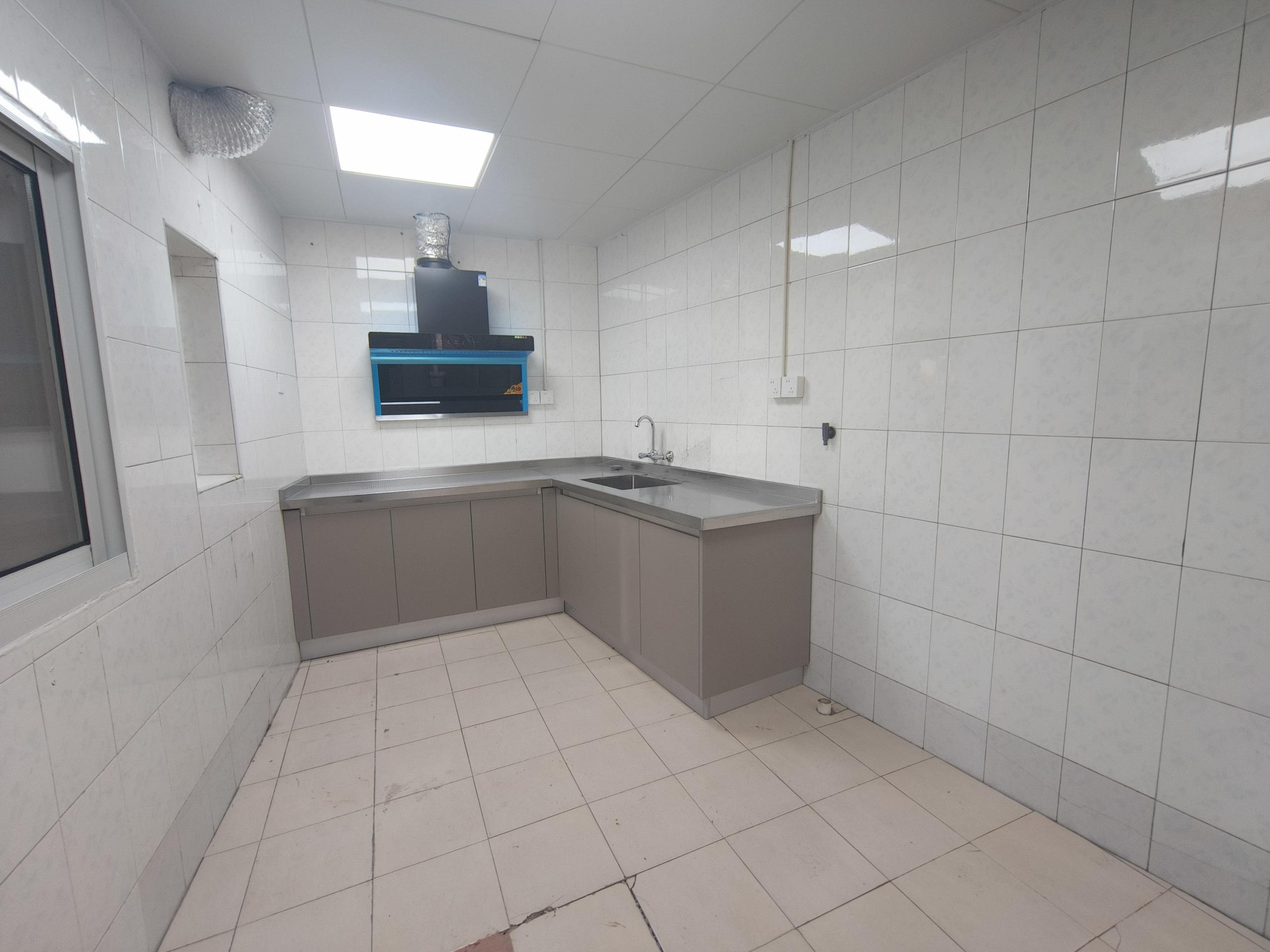启秀路20号 3室2厅1卫 87.07m&sup2;