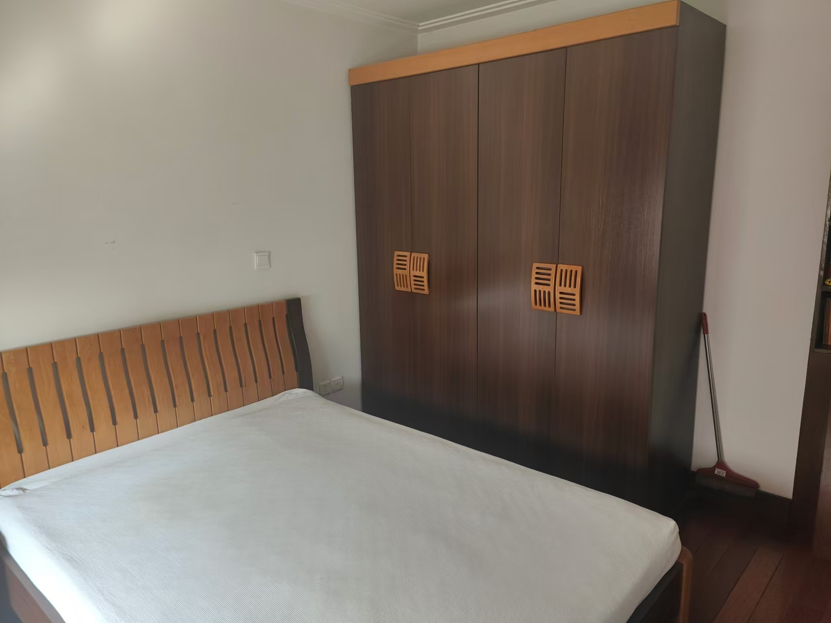 德民花苑东区 3室2厅2卫 129m&sup2;